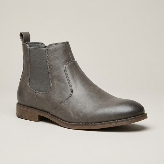PLUXSTYLE::numise::mens-relaxed-chelsea-footwear::closeup-hero