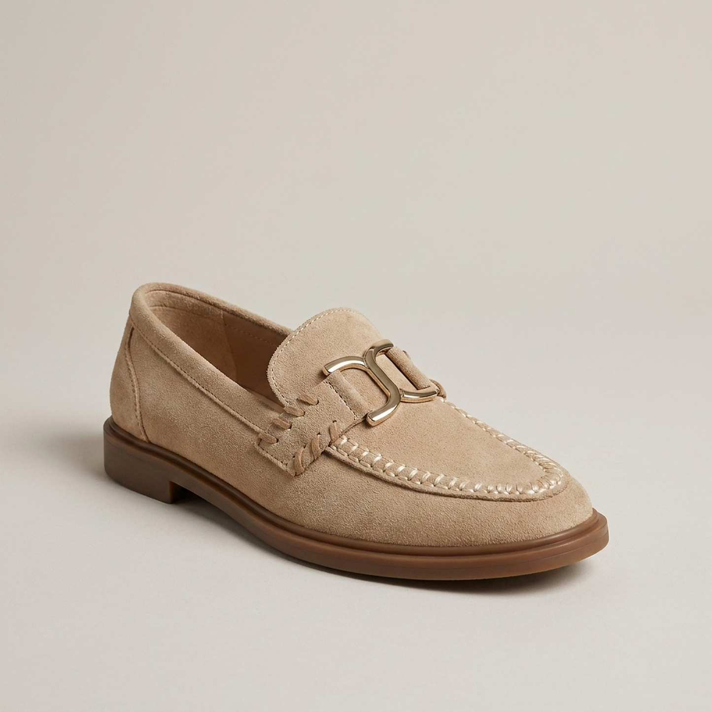 PLUXSTYLE::numise::amelie-everyday-loafers::closeup-hero