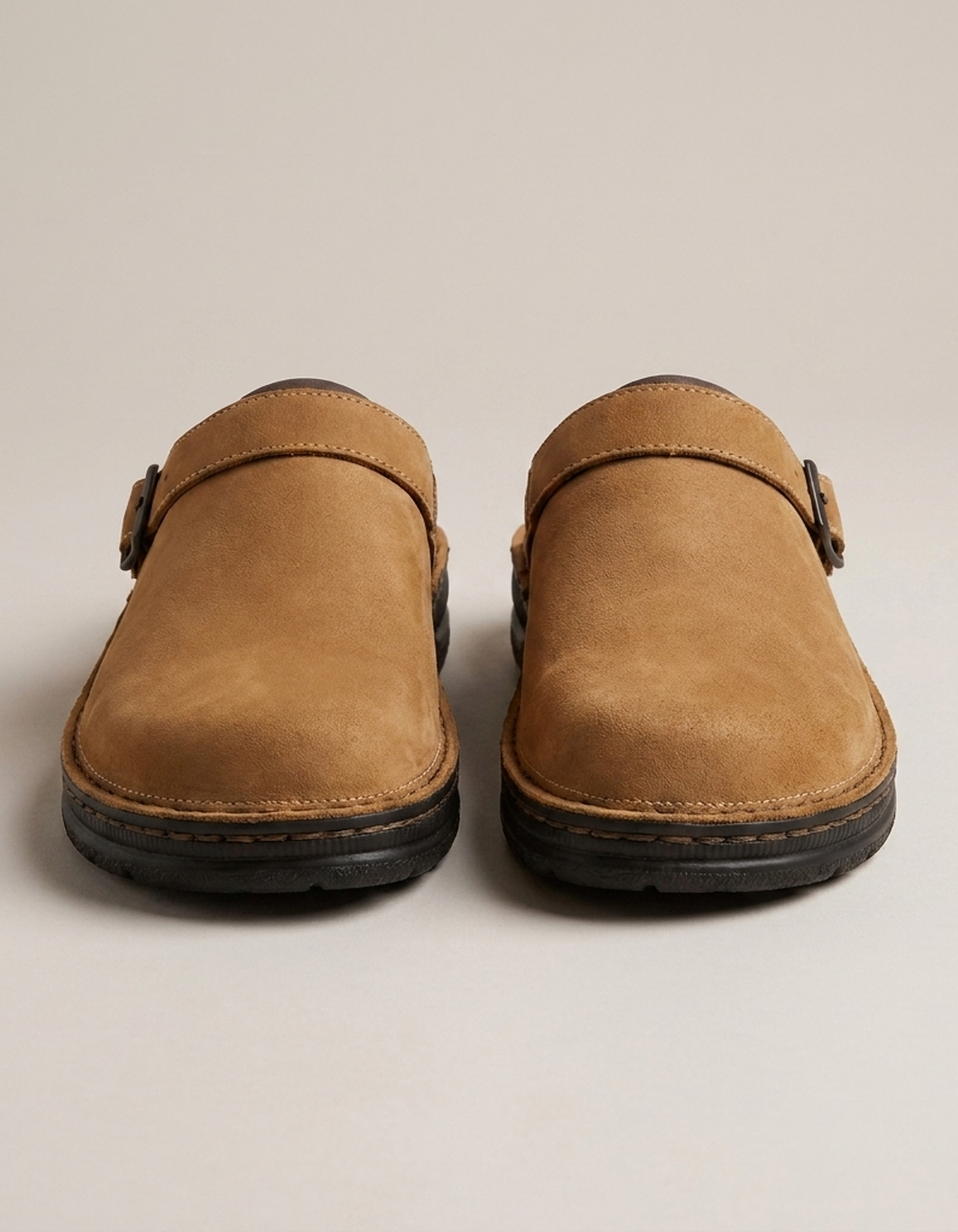 PLUXSTYLE::numise::everyday-support-clogs::pack-khaki