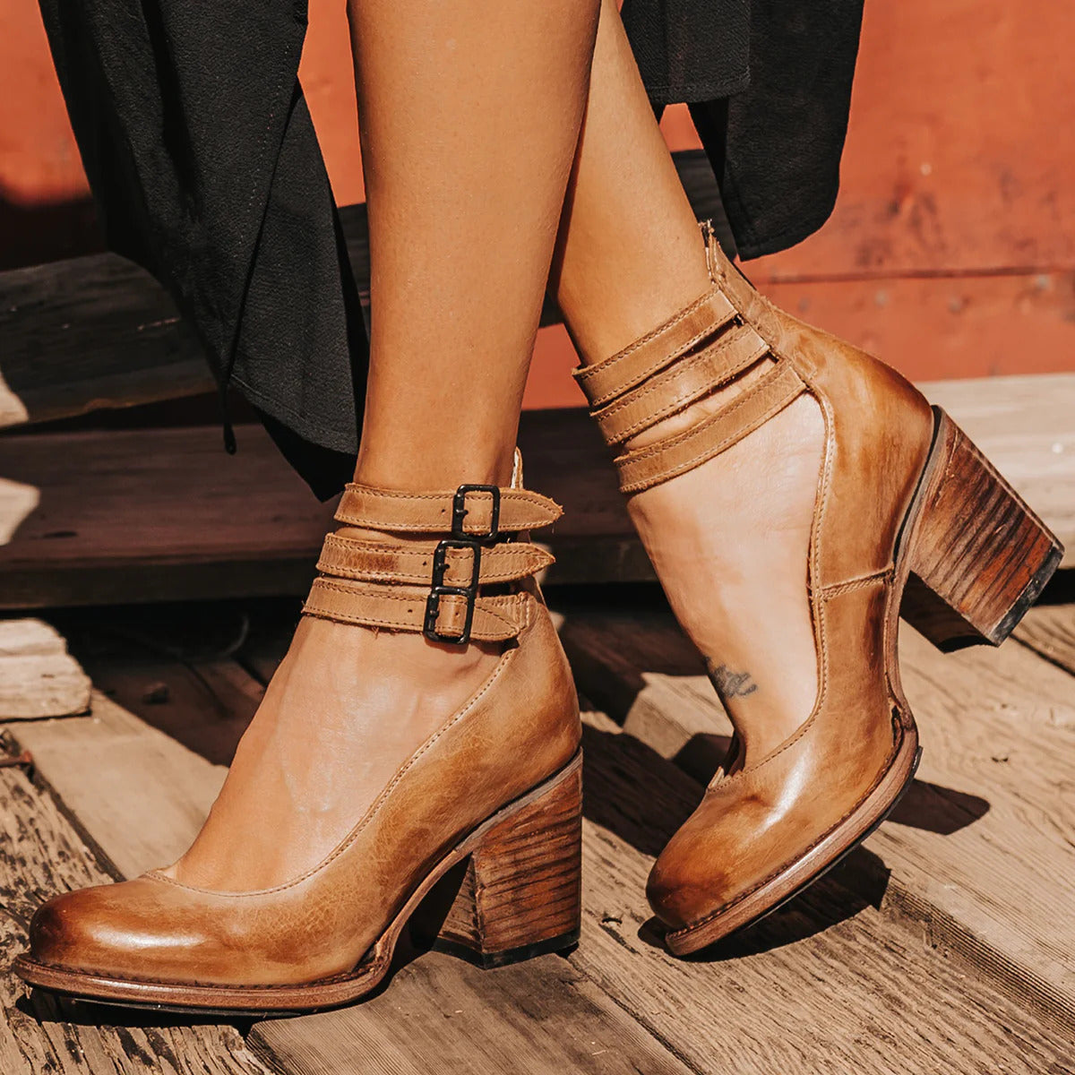 PLUXSTYLE::numise::graceful-comfort-ankle-boots::lifestyle-keep-1
