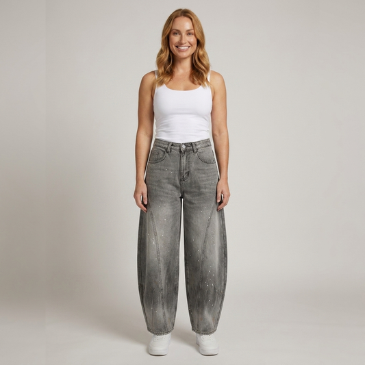 PLUXSTYLE::numise::barrel-leg-jeans-in-ink-grey::front