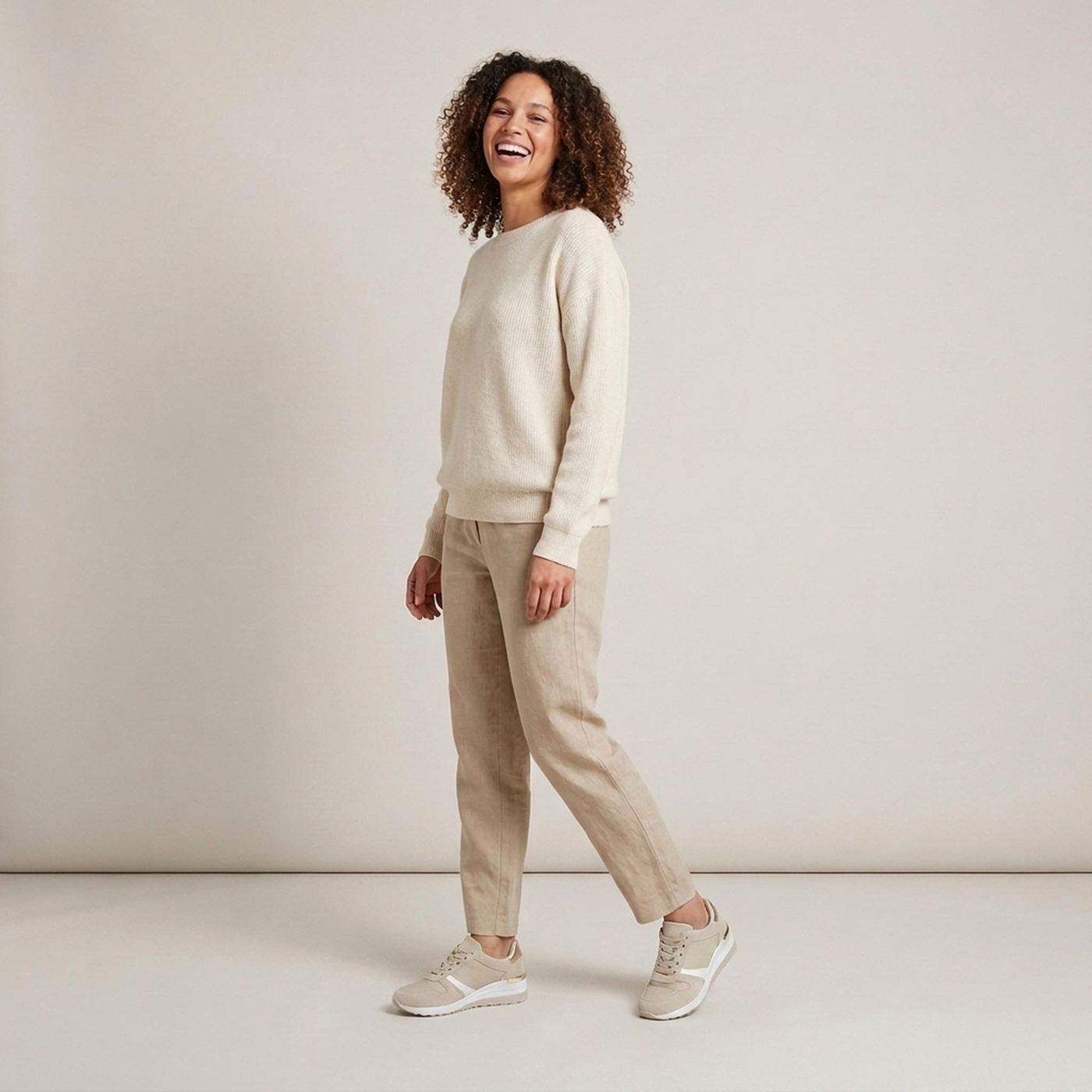 PLUXSTYLE::numise::everyday-lace-up-platform-sneakers::zoom-out