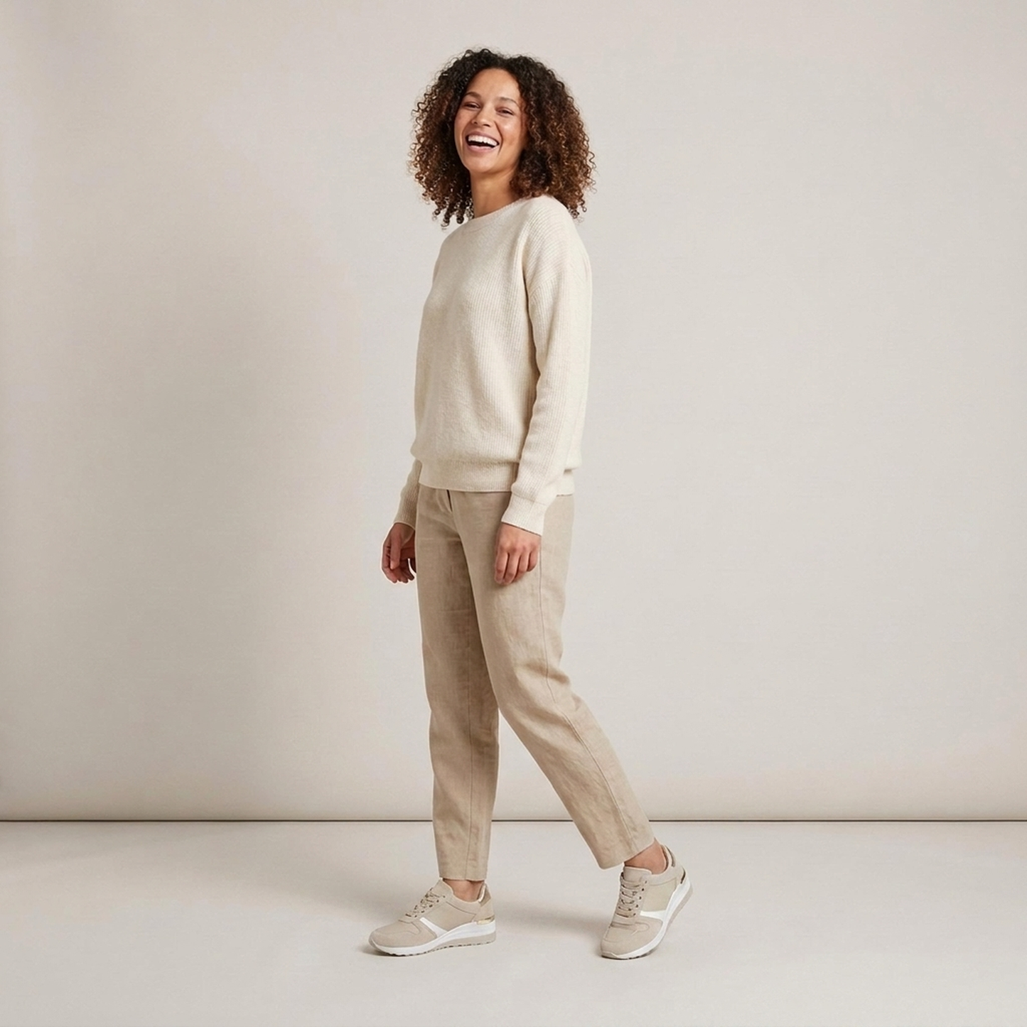 PLUXSTYLE::numise::everyday-lace-up-platform-sneakers::zoom-out