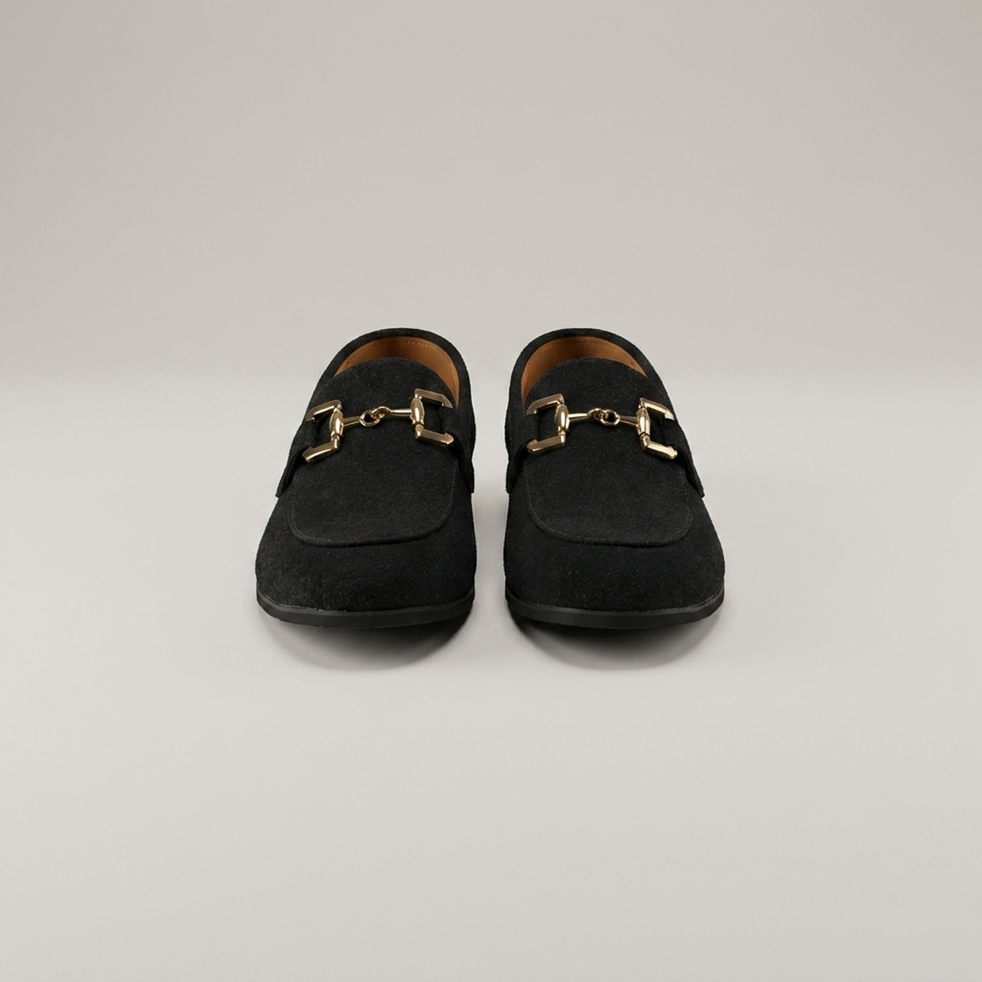PLUXSTYLE::numise::gold-accent-everyday-loafers::pack-black