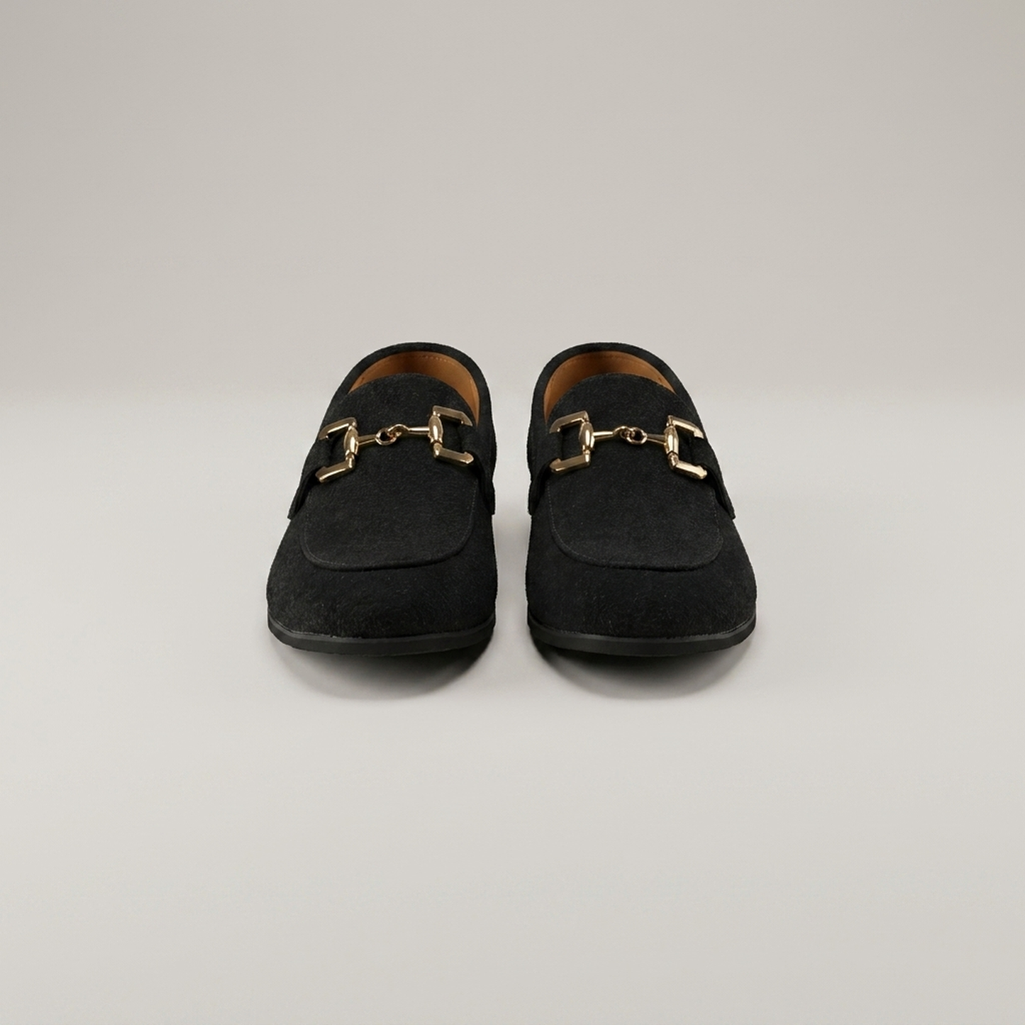 PLUXSTYLE::numise::gold-accent-everyday-loafers::pack-black