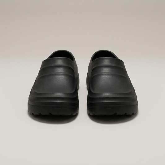 PLUXSTYLE::numise::slip-resistant-comfort-clogs::pack-black