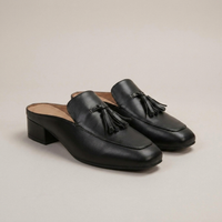PLUXSTYLE::numise::womens-backless-tassel-loafers::closeup-detail