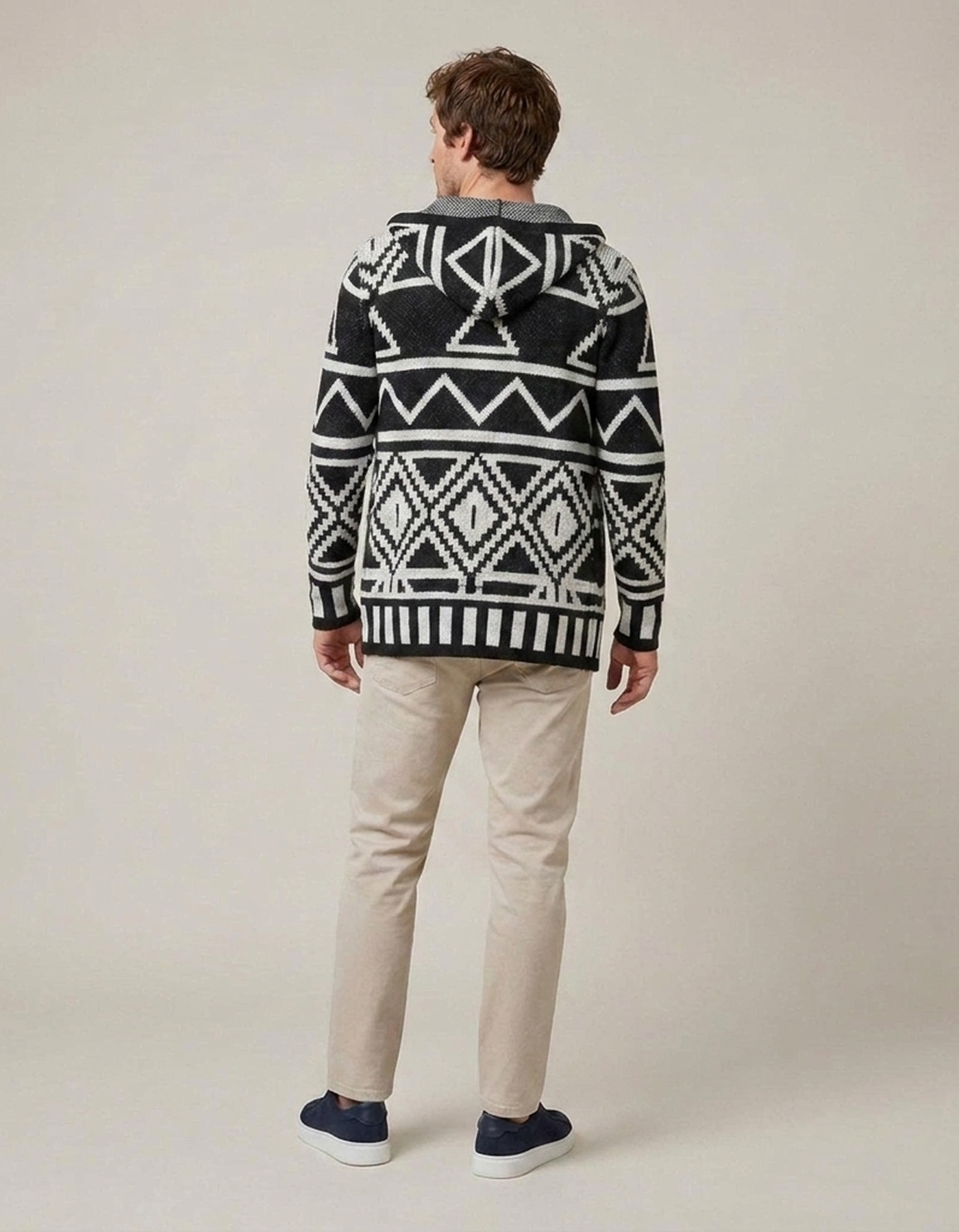 PLUXSTYLE::numise::adam-geometric-hooded-cardigan::back
