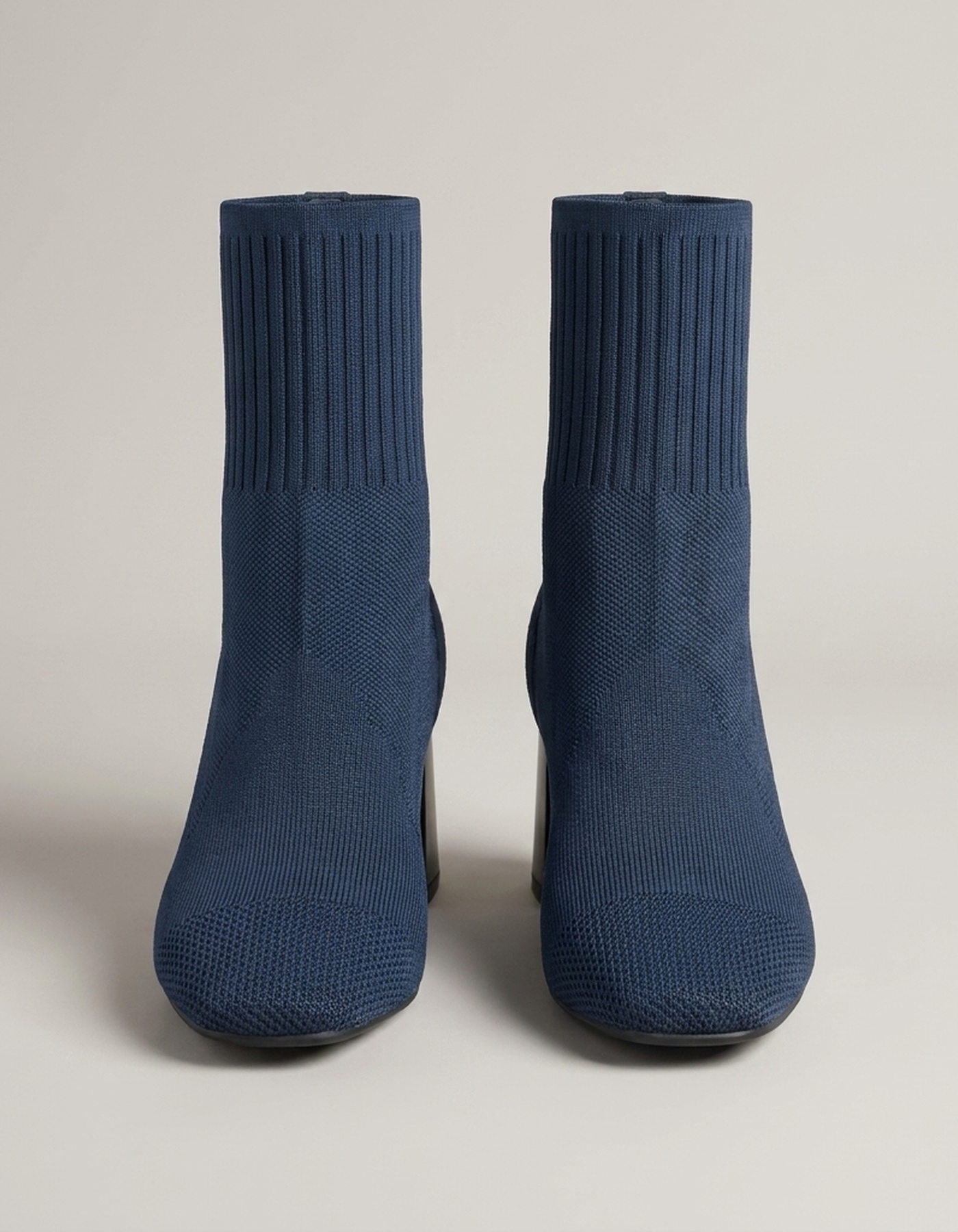 PLUXSTYLE::numise::pointed-toe-slip-on-ankle-boots::pack-blue