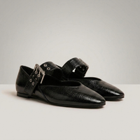 PLUXSTYLE::numise::buckle-mary-jane-flats::closeup-detail