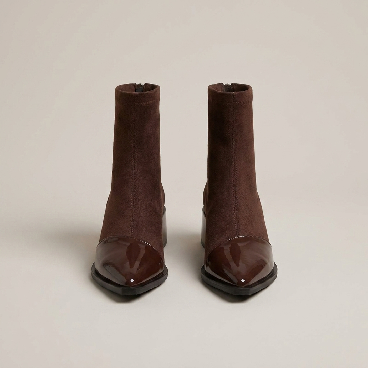 PLUXSTYLE::numise::gloss-detail-block-heel-ankle-boots::pack-brown