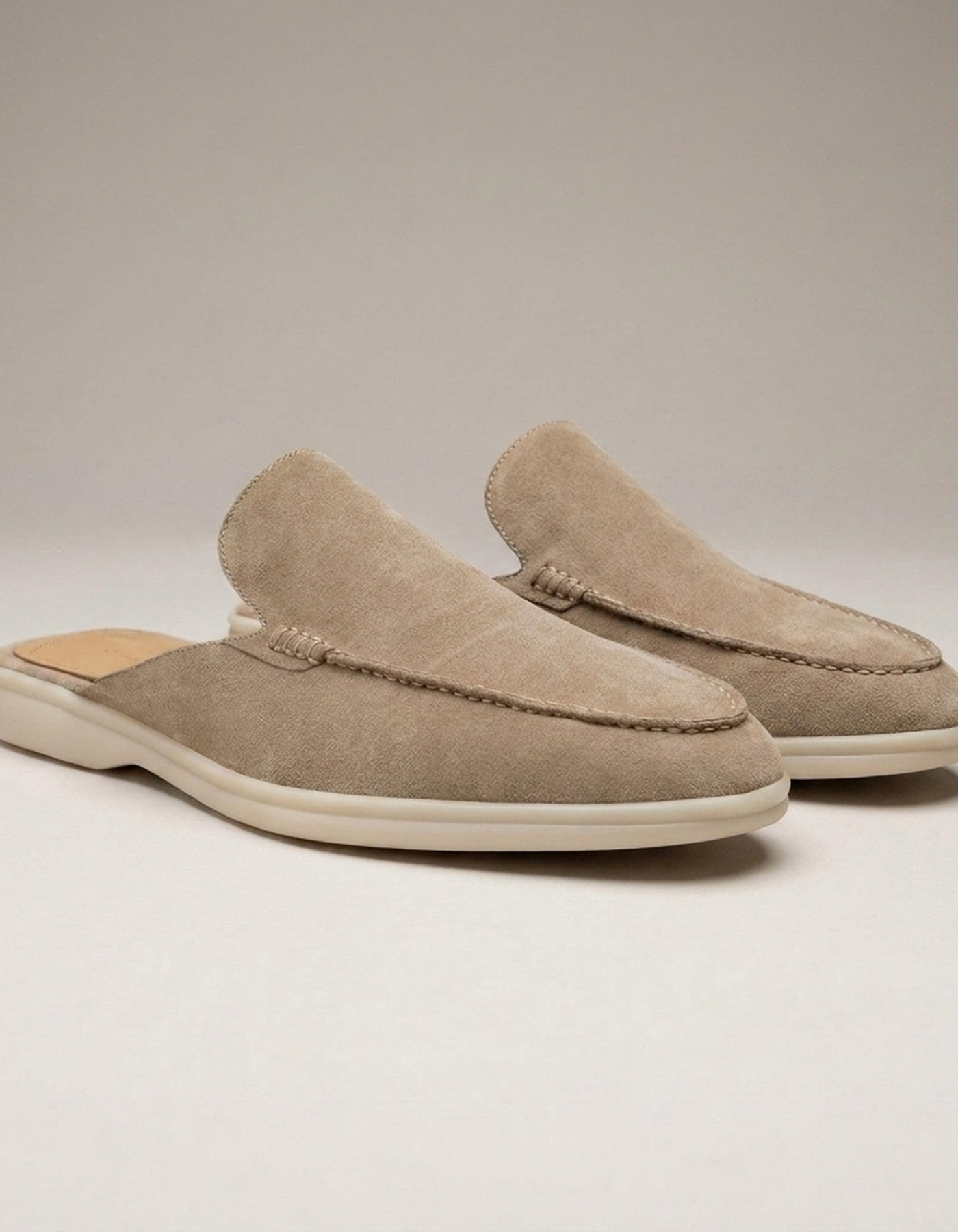 PLUXSTYLE::numise::mens-moc-toe-backless-loafers::closeup-detail