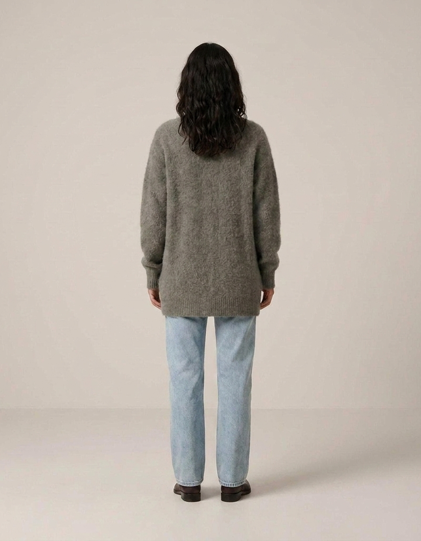 PLUXSTYLE::numise::longline-button-front-cardigan::back