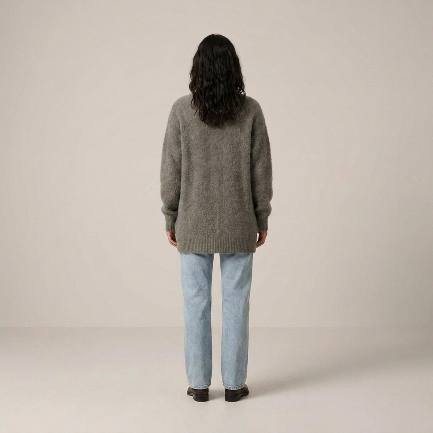 PLUXSTYLE::numise::longline-button-front-cardigan::back