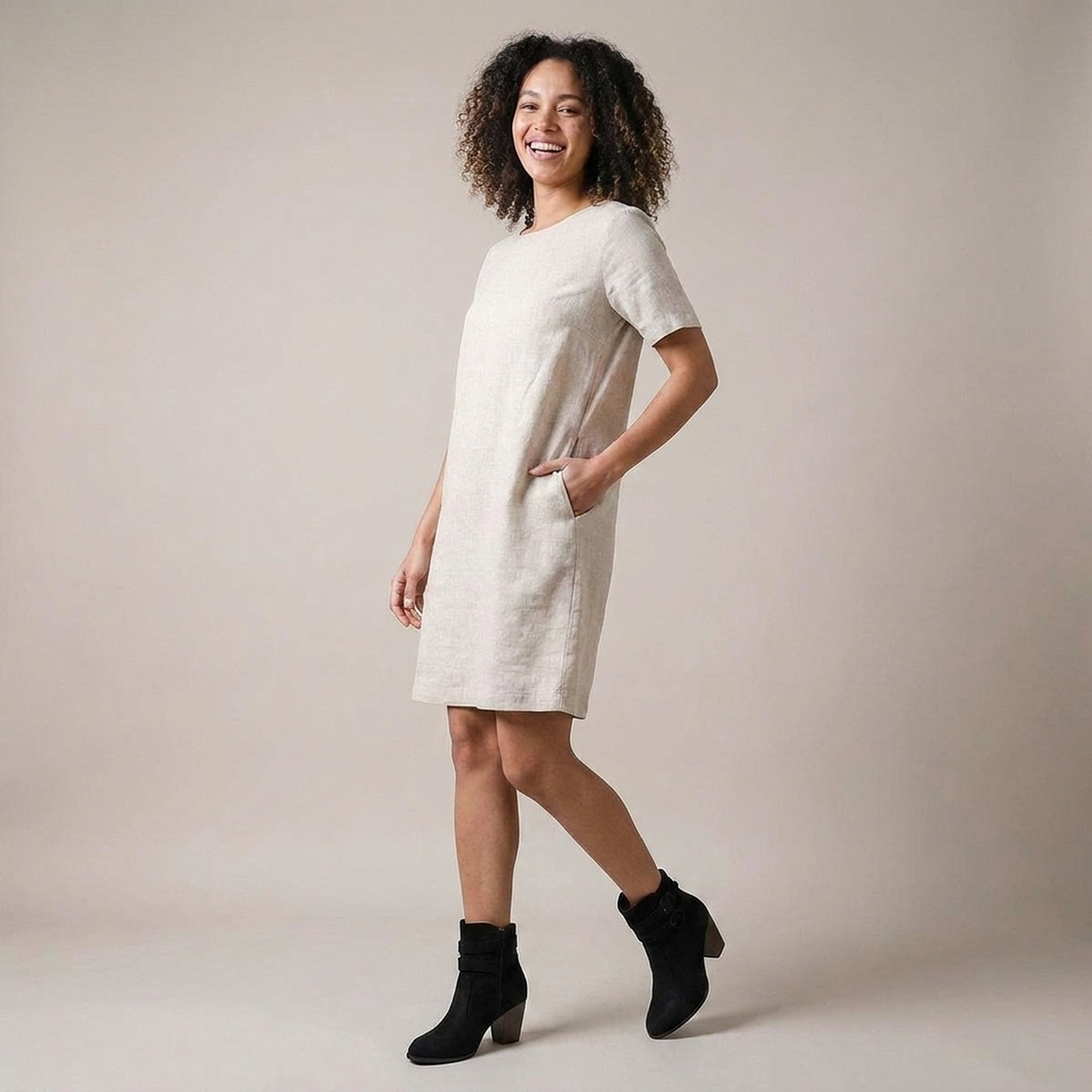 PLUXSTYLE::numise::womens-buckle-detail-cowboy-boots::zoom-out