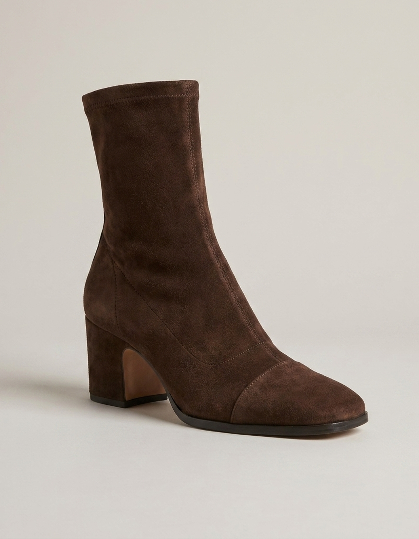 PLUXSTYLE::numise::claudia-comfort-block-heel-ankle-boots::closeup-hero