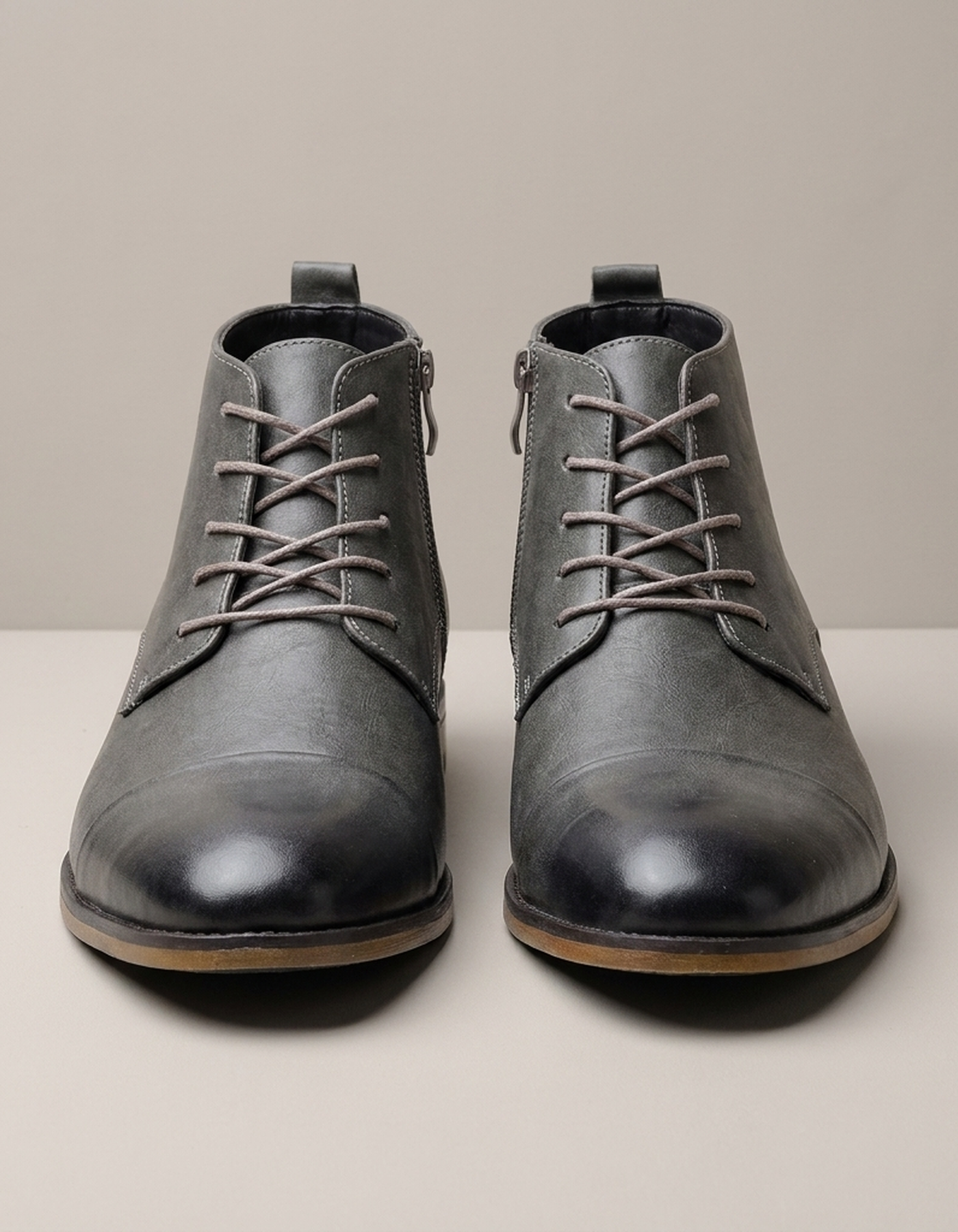 PLUXSTYLE::numise::mens-relaxed-chelsea-footwear::pack-grey