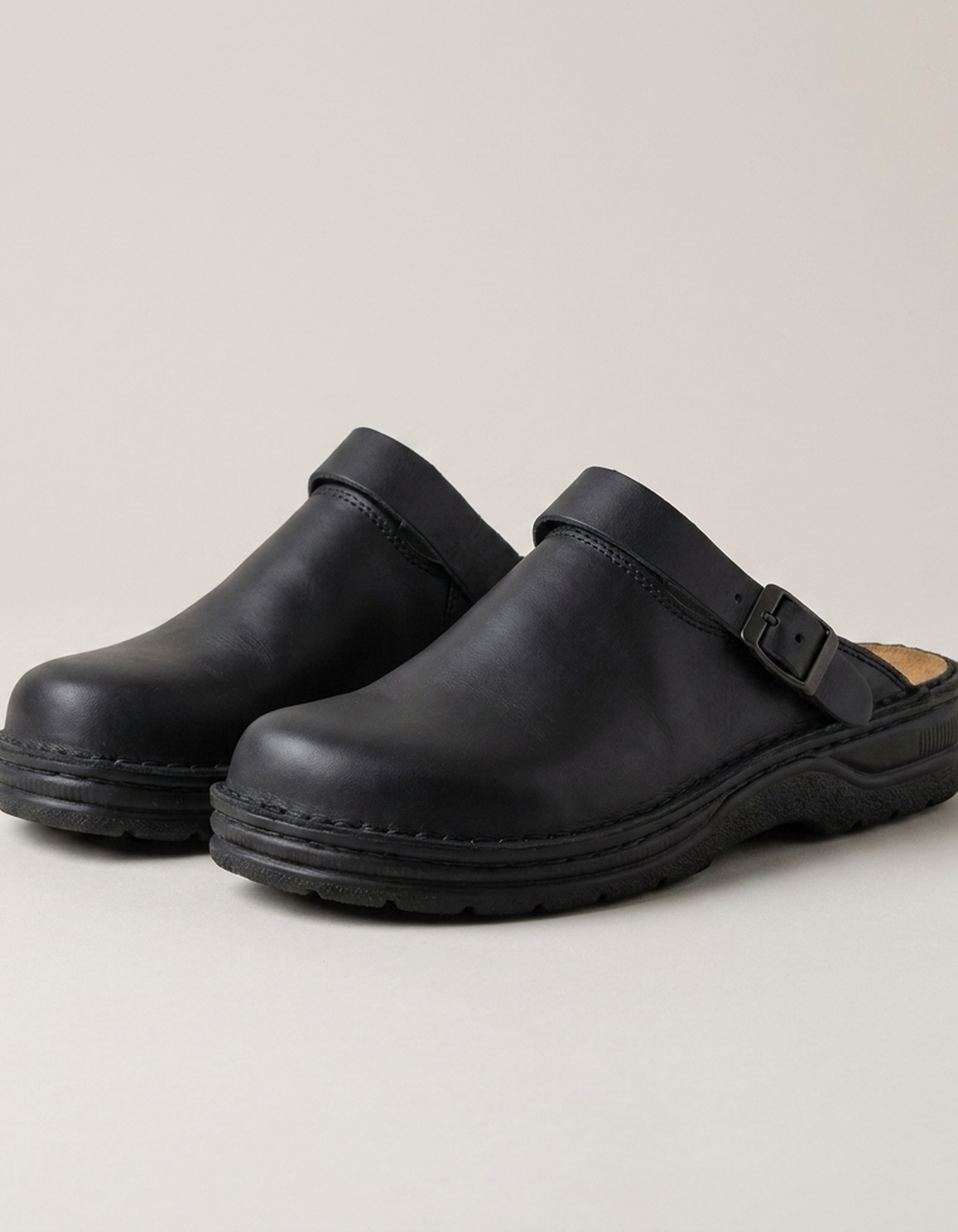 PLUXSTYLE::numise::everyday-support-clogs::pack-black
