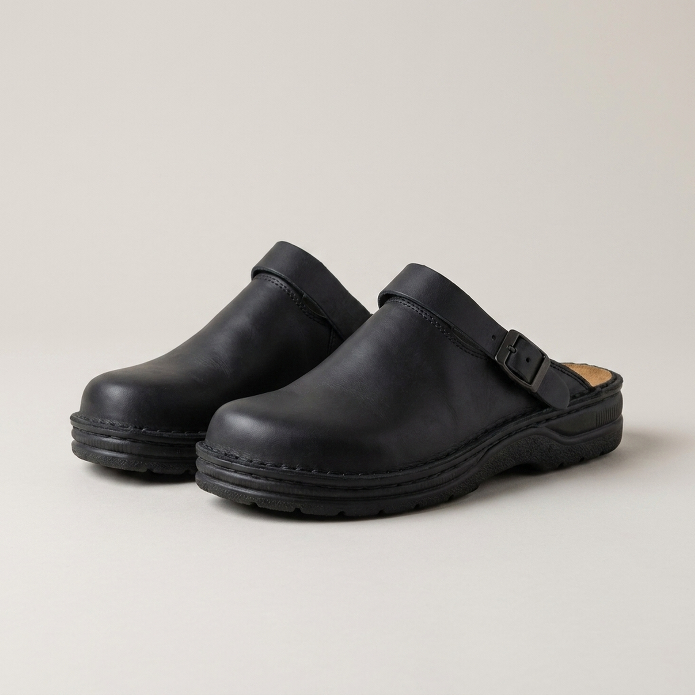 PLUXSTYLE::numise::everyday-support-clogs::pack-black