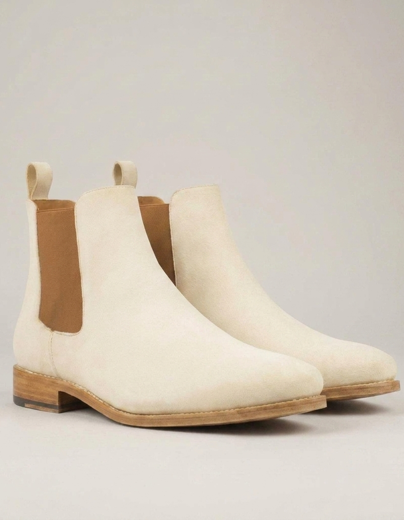 PLUXSTYLE::numise::mens-ivory-chelsea-boots::closeup-detail