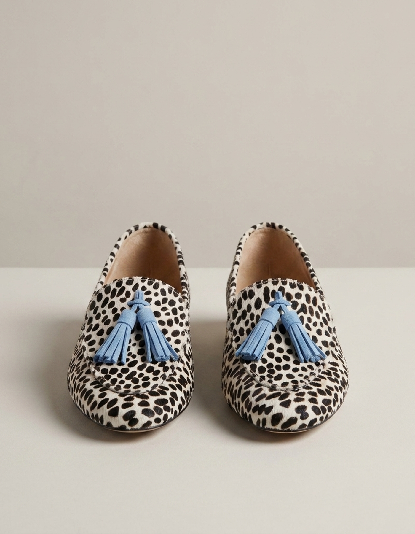 PLUXSTYLE::numise::abigail-pointed-toe-loafers::pack-white