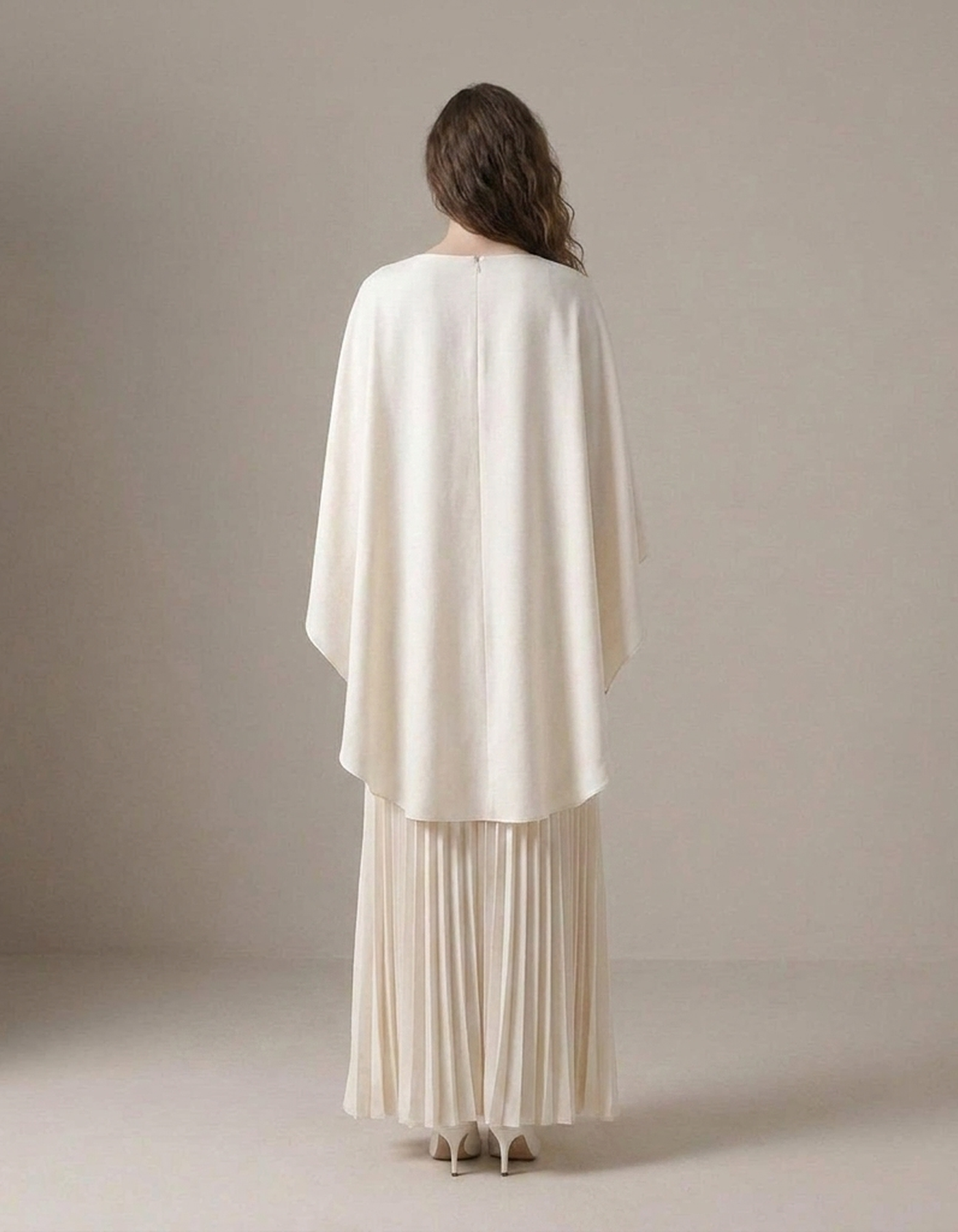 PLUXSTYLE::numise::aniya-cape-sleeve-maxi-dress::back