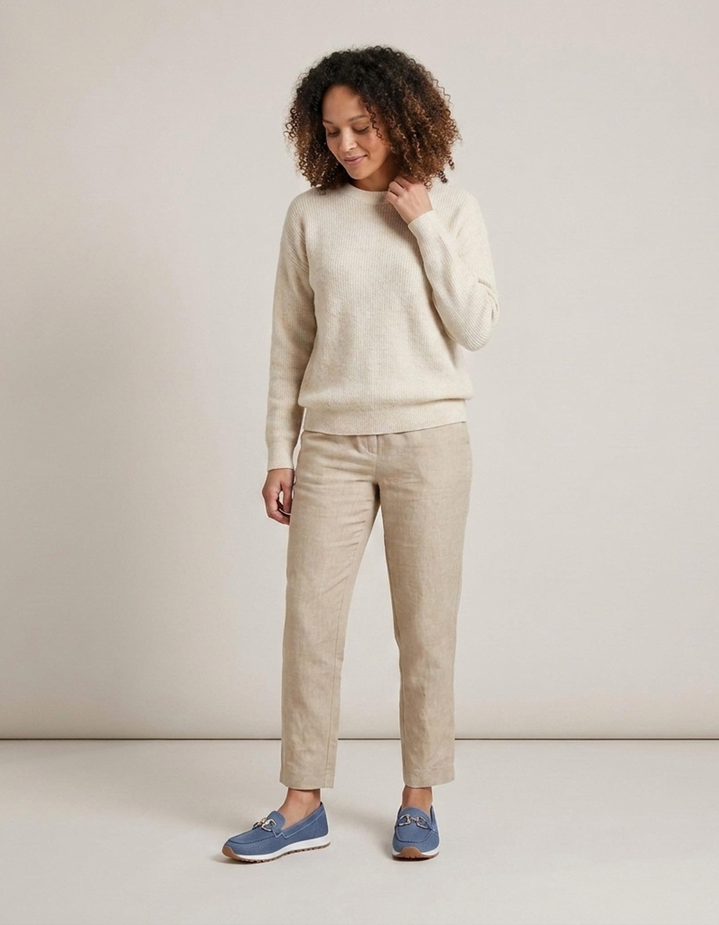 PLUXSTYLE::numise::supportive-buckle-loafers::zoom-out
