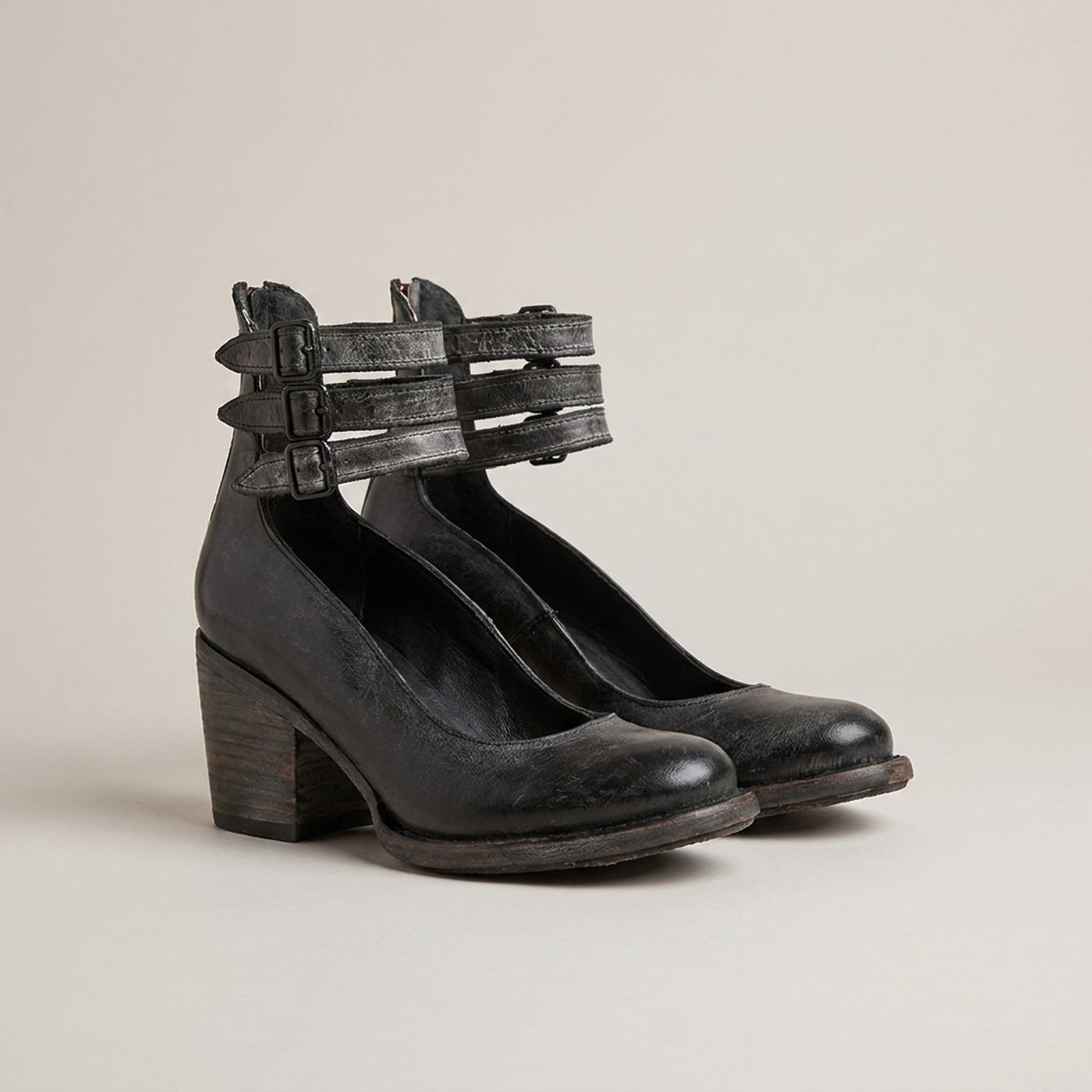 PLUXSTYLE::numise::graceful-comfort-ankle-boots::pack-black