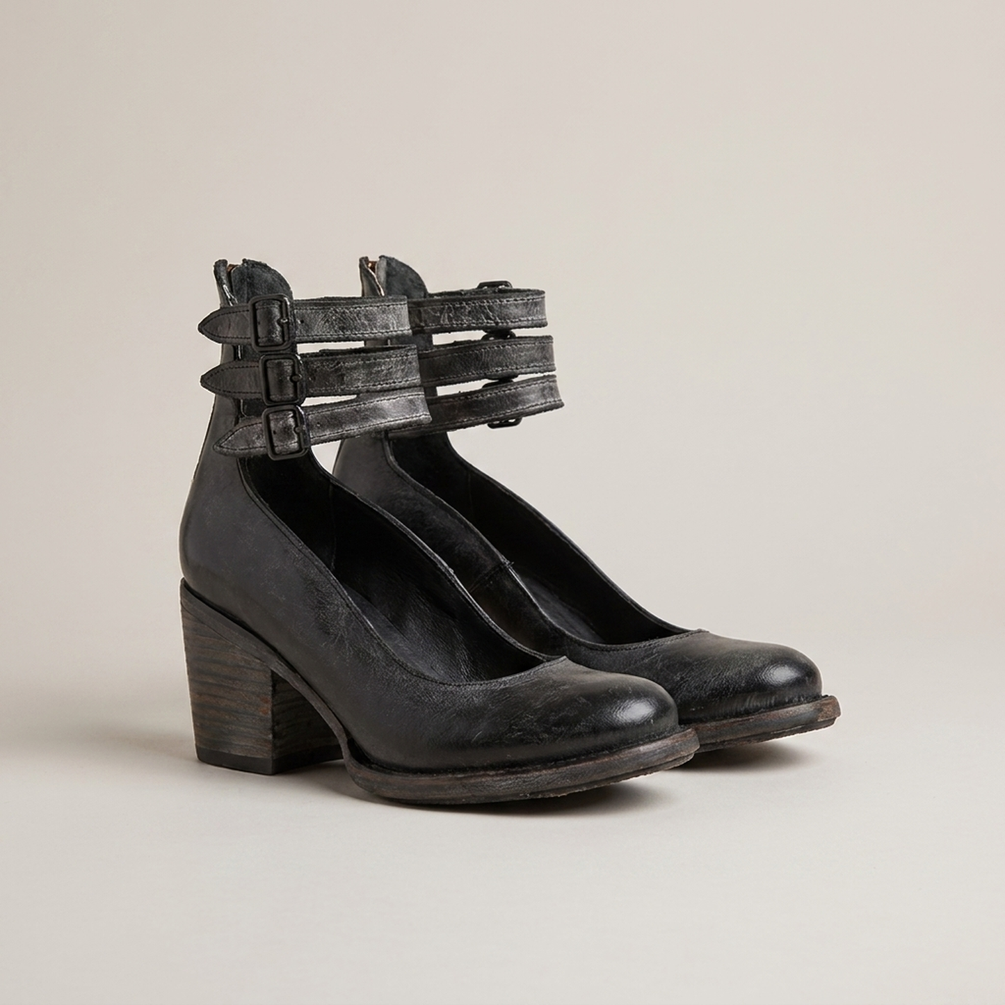 PLUXSTYLE::numise::graceful-comfort-ankle-boots::pack-black
