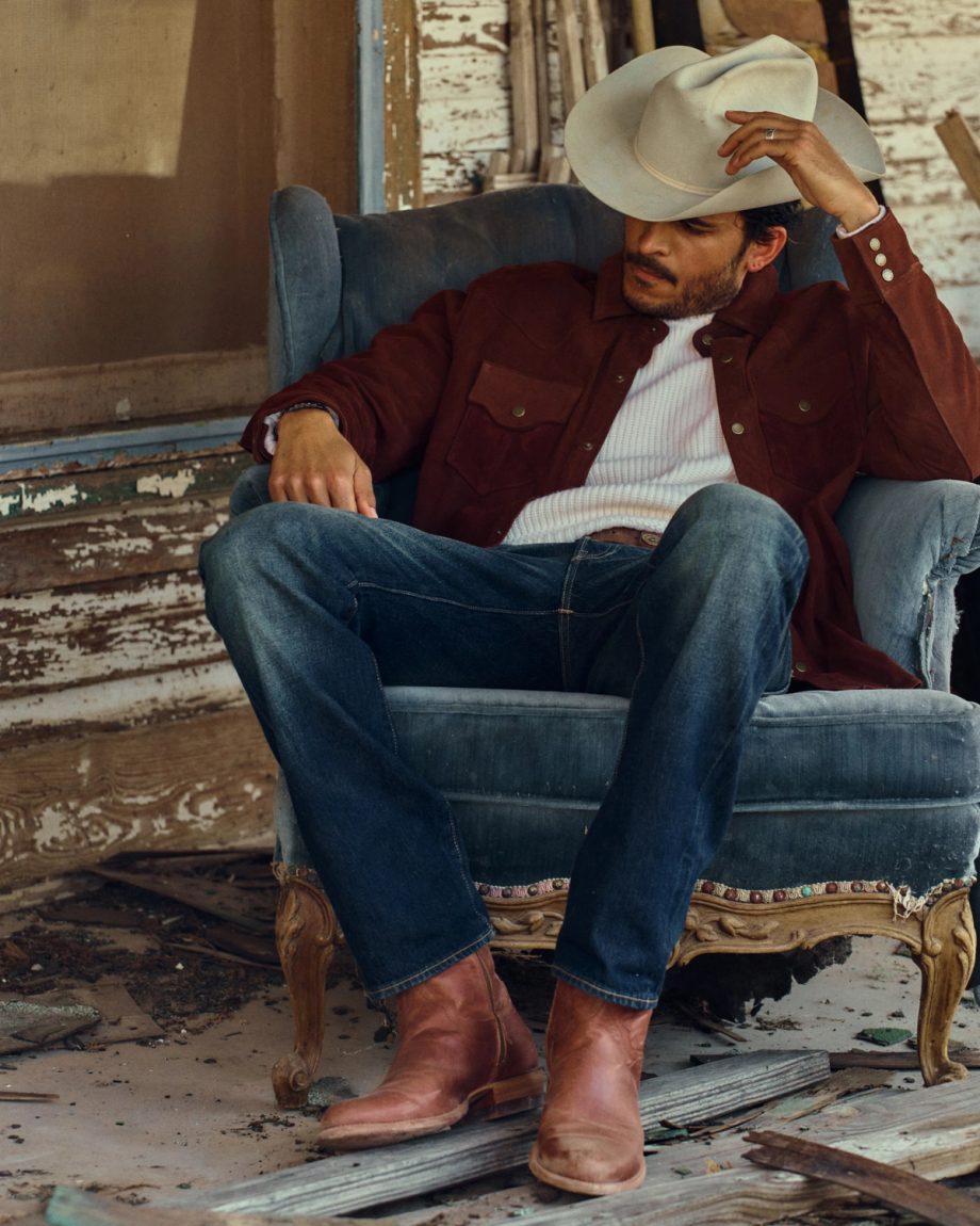 PLUXSTYLE::numise::mens-retro-western-boots::lifestyle-keep-1