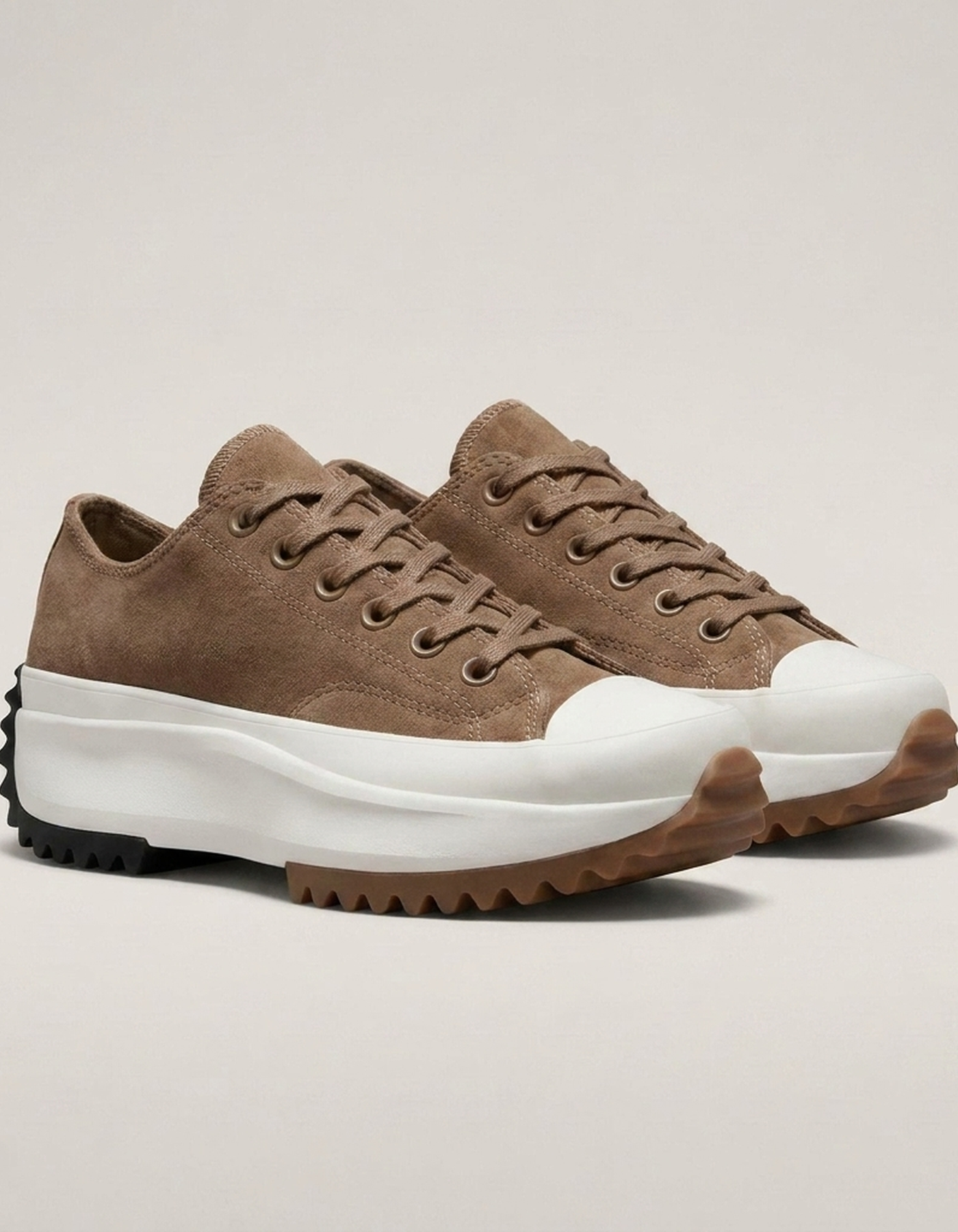 PLUXSTYLE::numise::comfort-slip-on-platform-sneakers::closeup-detail
