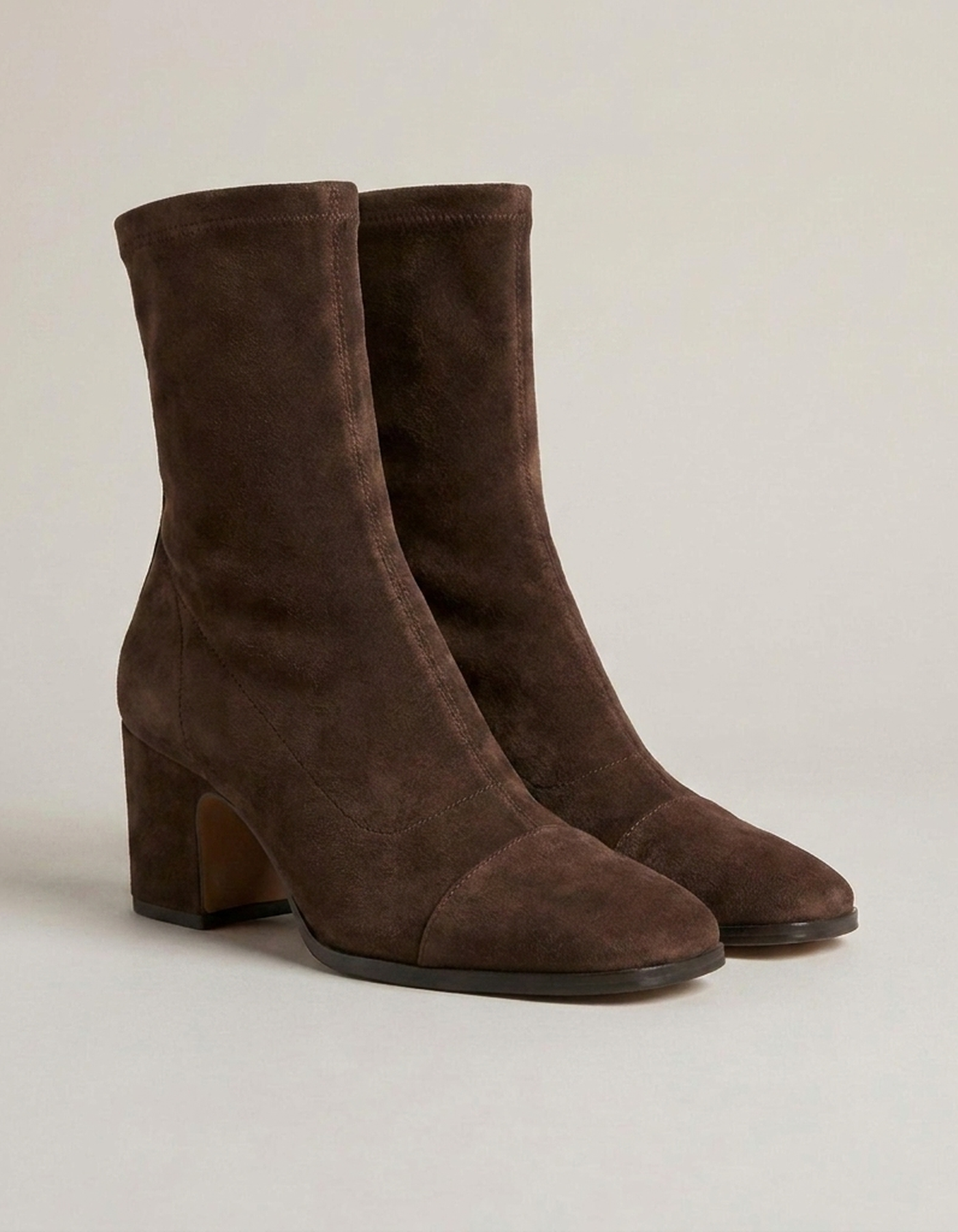 PLUXSTYLE::numise::claudia-comfort-block-heel-ankle-boots::closeup-detail