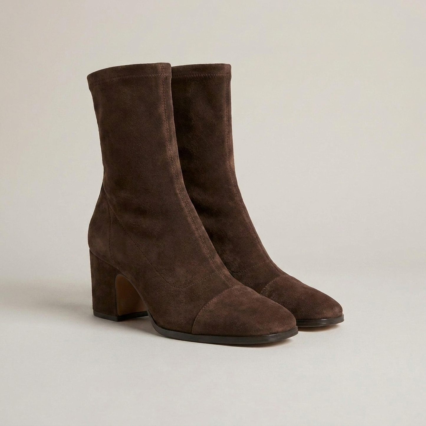 PLUXSTYLE::numise::claudia-comfort-block-heel-ankle-boots::closeup-detail