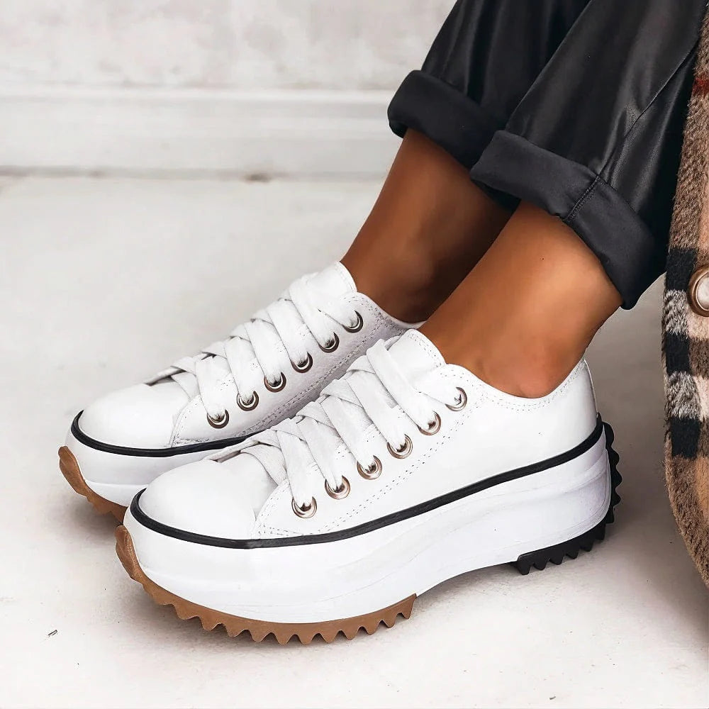 PLUXSTYLE::numise::bella-casual-platform-sneakers::lifestyle-keep-2