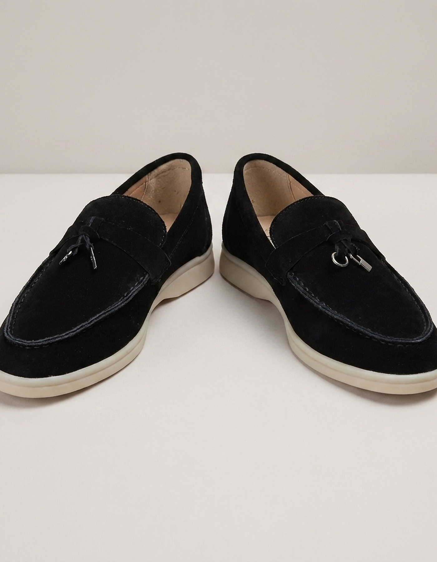PLUXSTYLE::numise::pointed-toe-everyday-loafers::pack-black