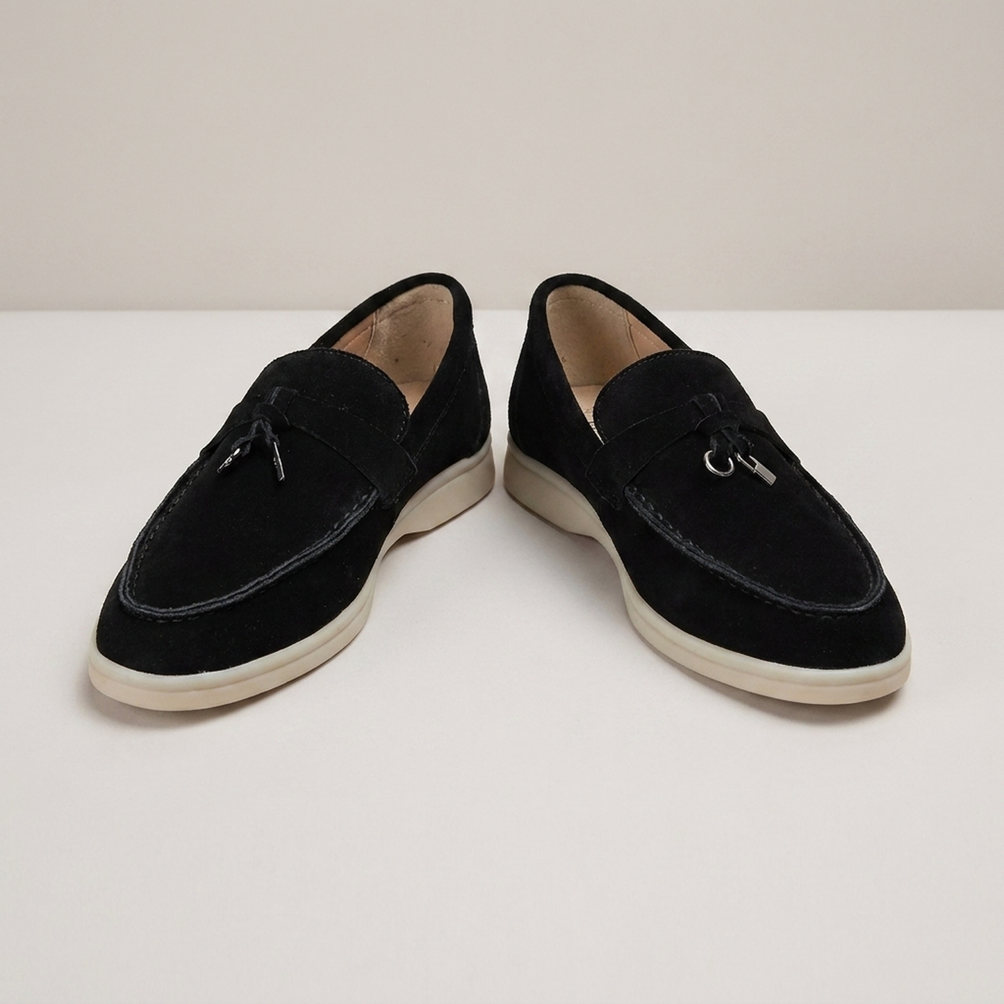 PLUXSTYLE::numise::pointed-toe-everyday-loafers::pack-black