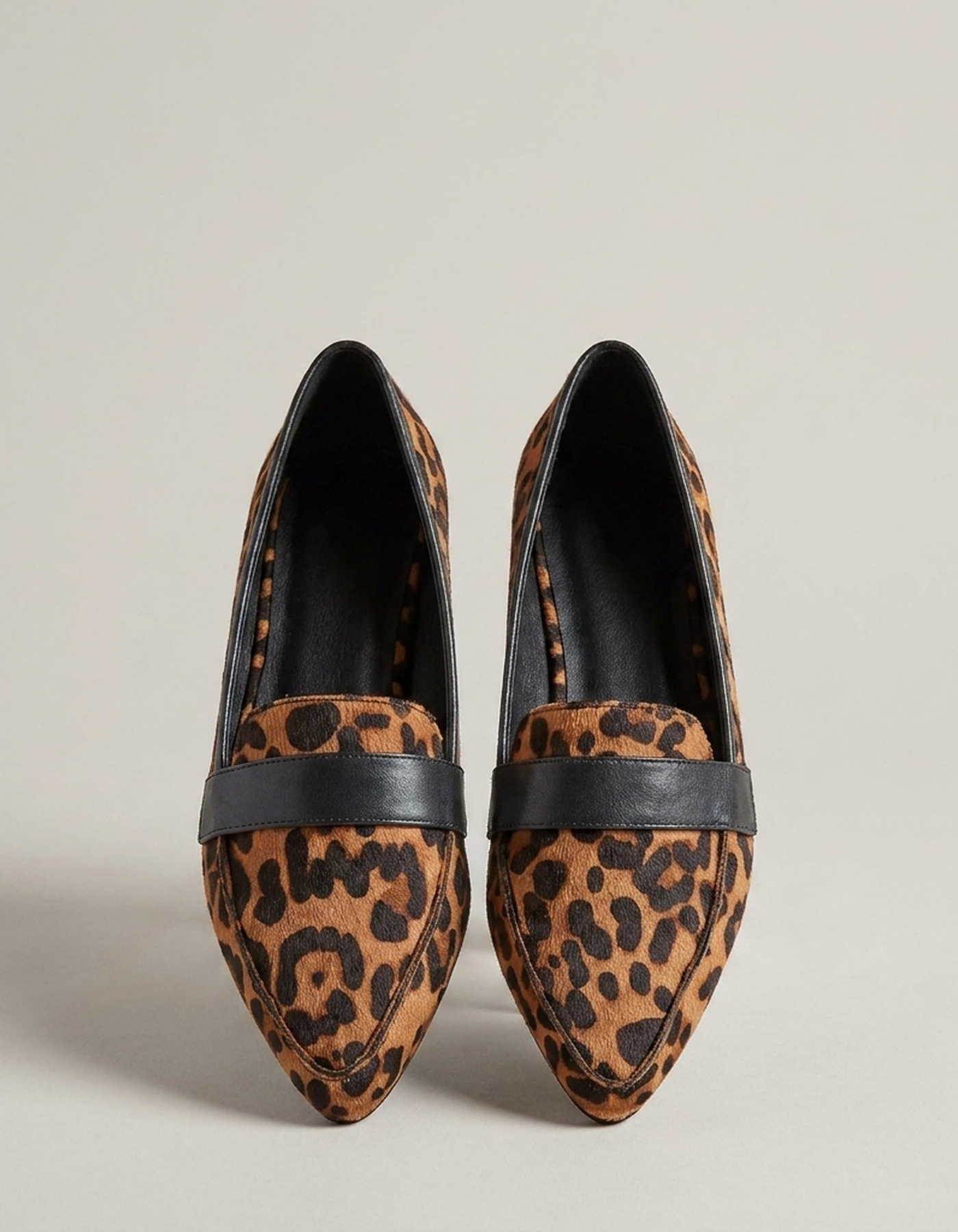 PLUXSTYLE::numise::henry-sleek-pointed-toe-loafers::pack-leopard-print