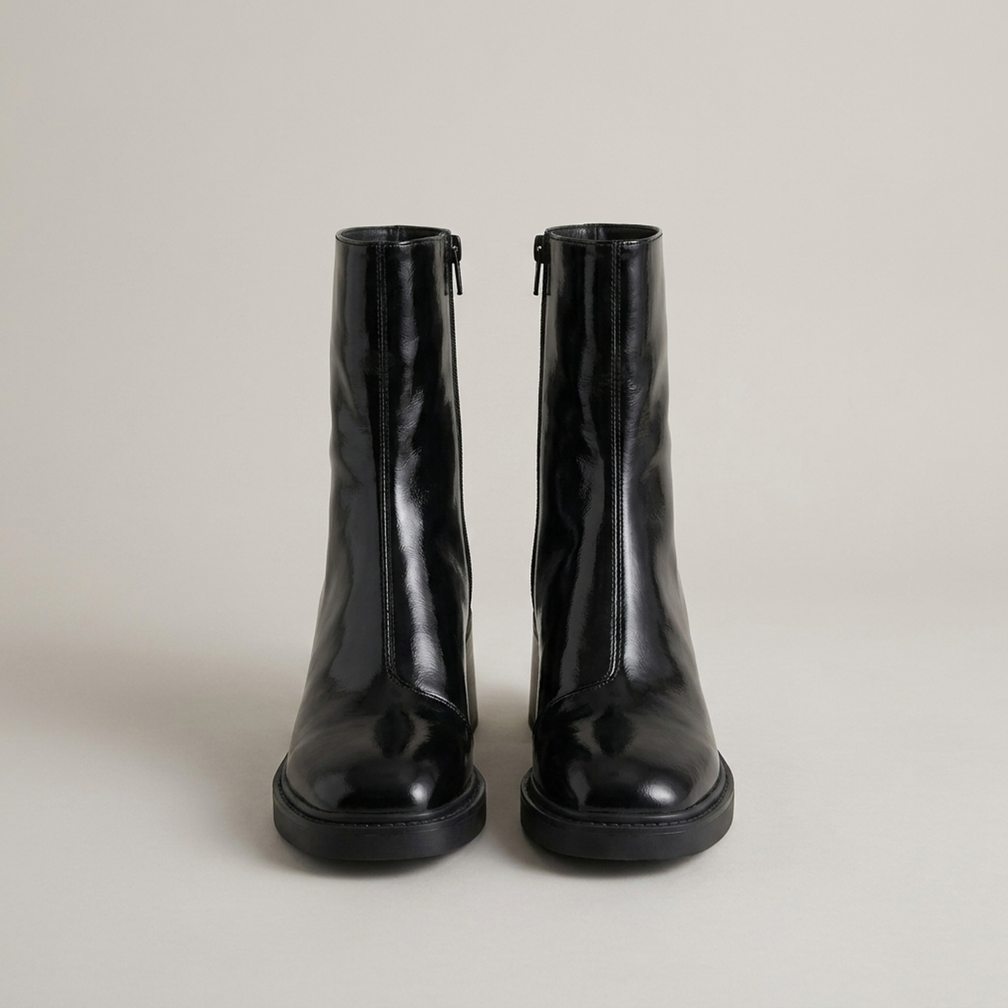 PLUXSTYLE::numise::modern-square-toe-ankle-boots::pack-black