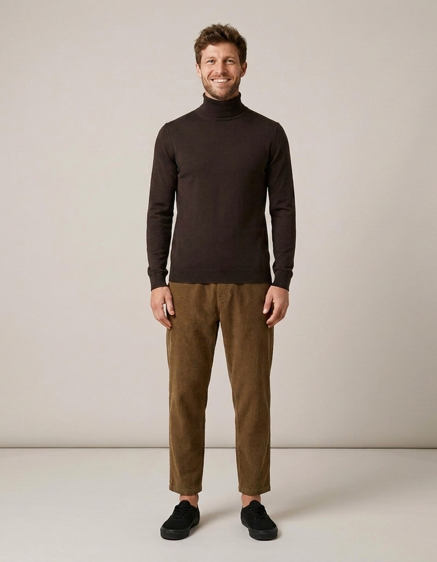 PLUXSTYLE::numise::mens-classic-turtleneck-sweater::front