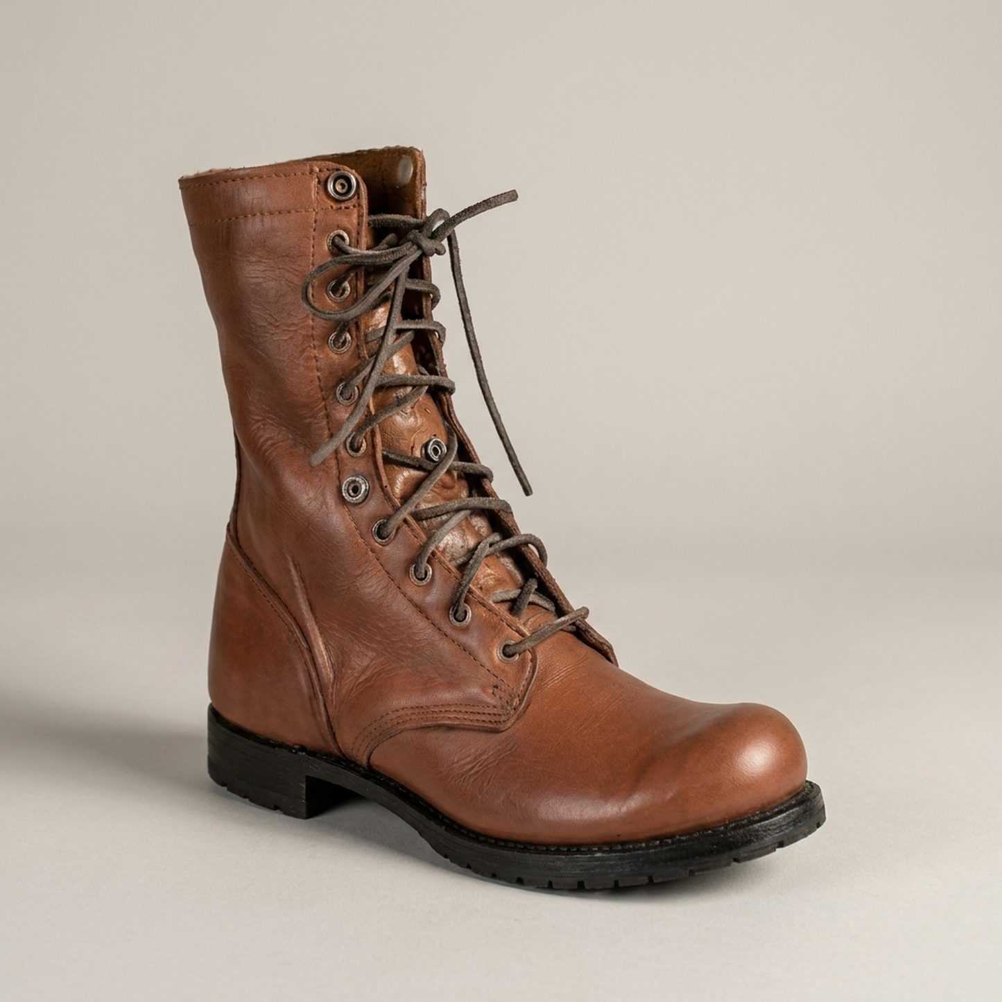 PLUXSTYLE::numise::womens-vintage-lace-up-combat-boots::closeup-hero