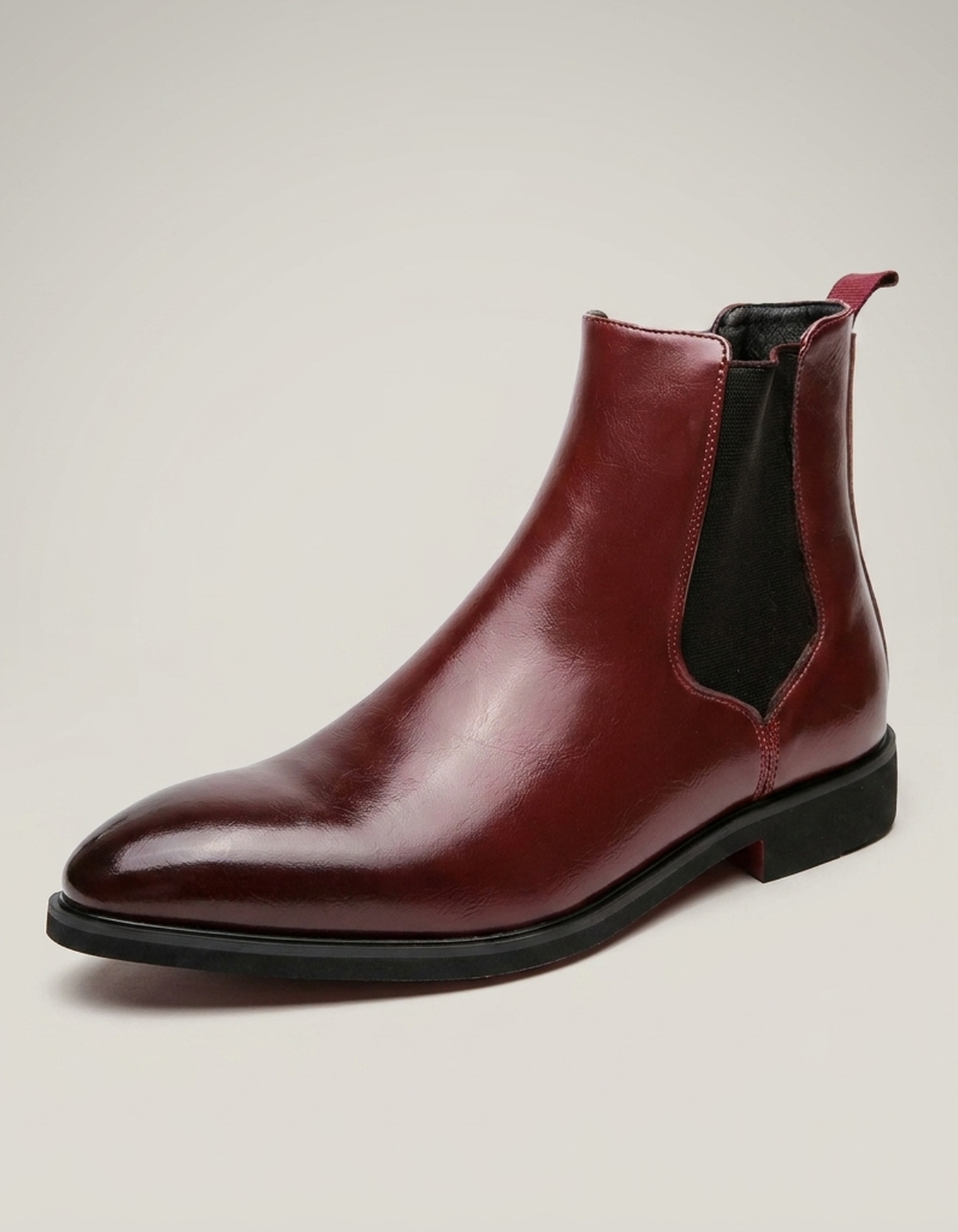 PLUXSTYLE::numise::carlo-burgundy-chelsea-boots::closeup-hero