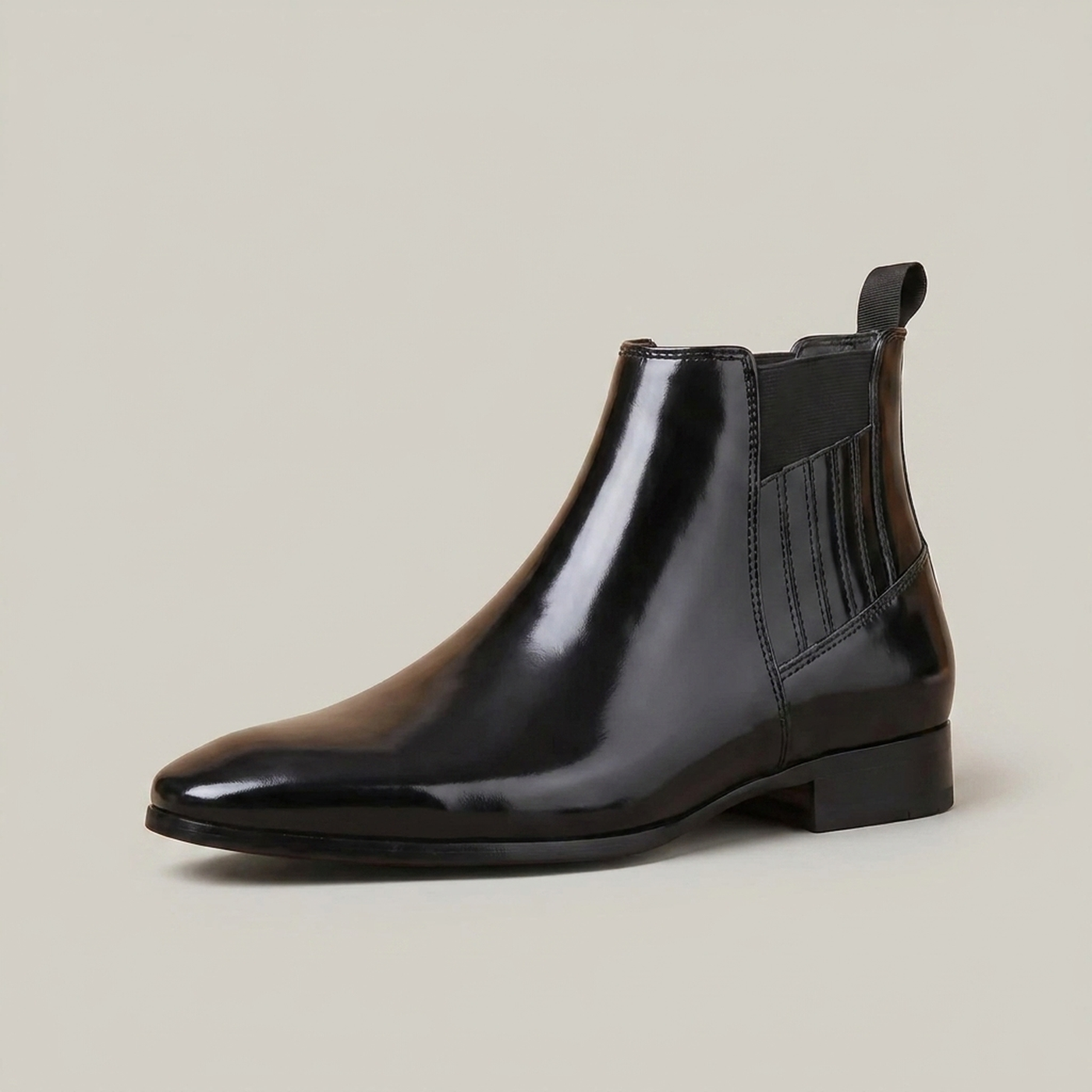 PLUXSTYLE::numise::mens-pointed-toe-chelsea-boots-3::closeup-hero