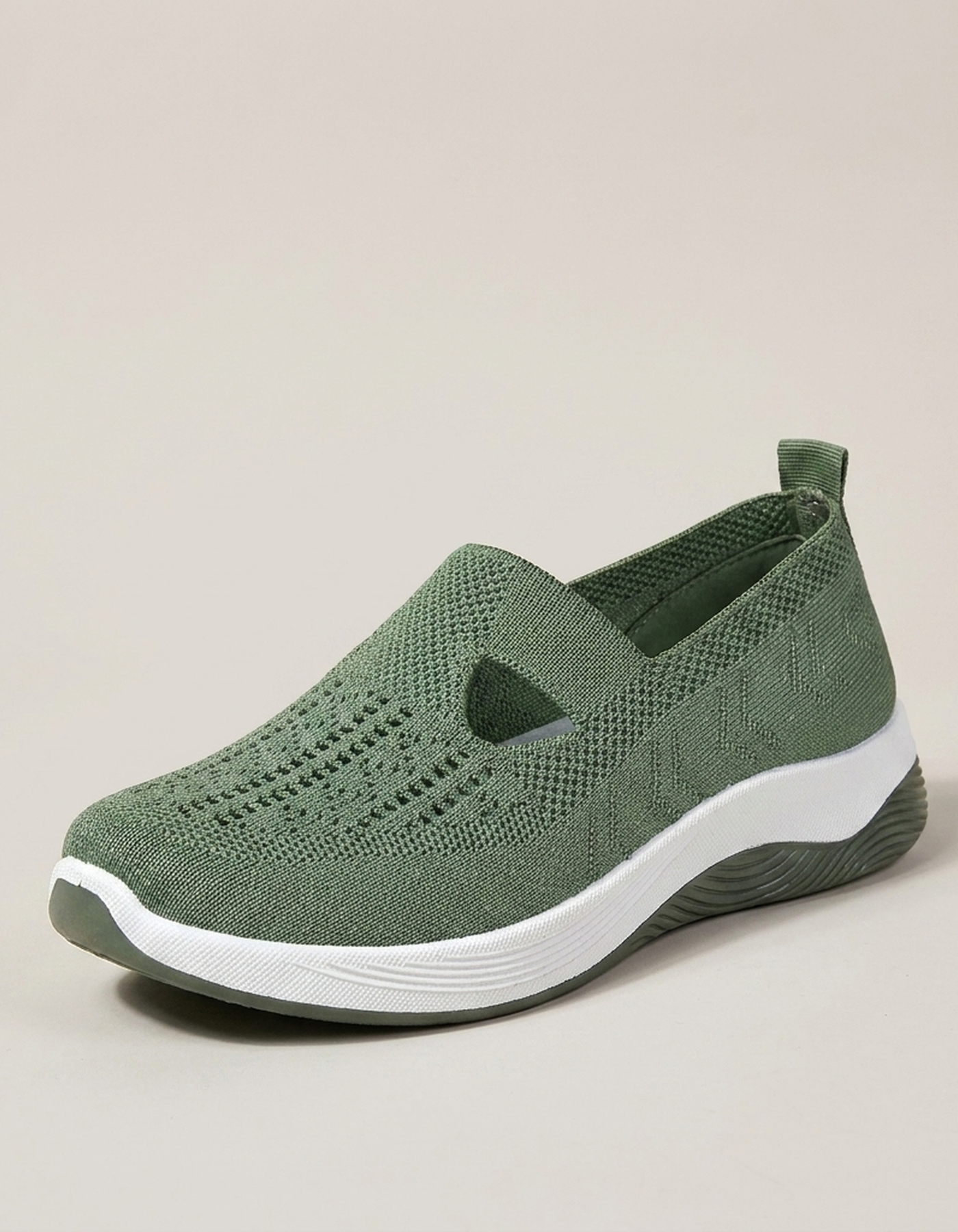PLUXSTYLE::numise::daria-supportive-slip-on-shoes::closeup-hero