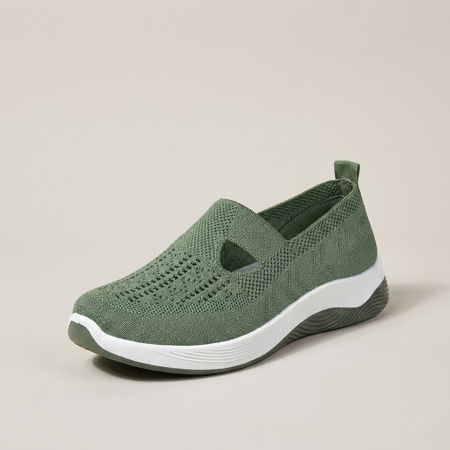 PLUXSTYLE::numise::daria-supportive-slip-on-shoes::closeup-hero
