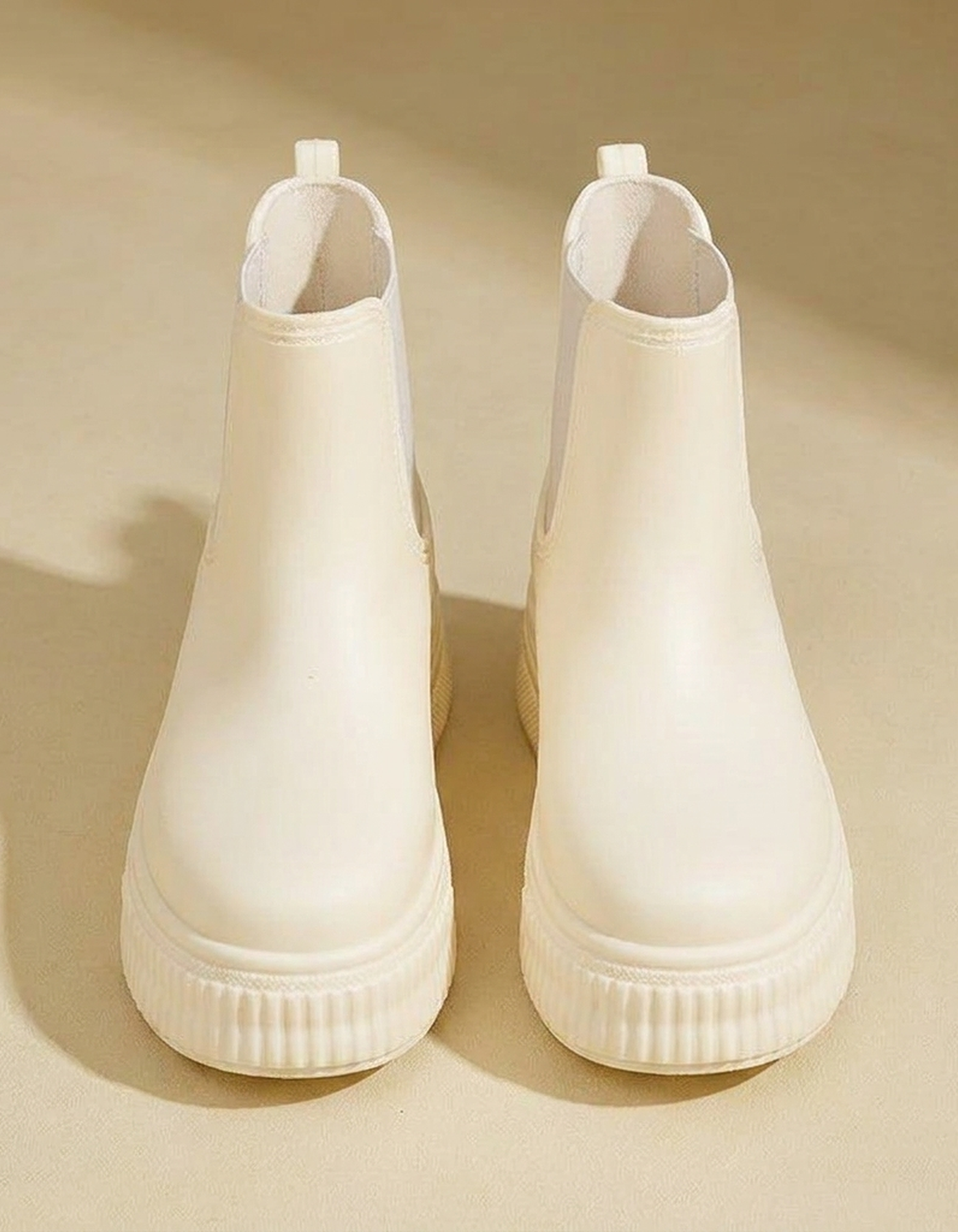 PLUXSTYLE::numise::rain-ready-platform-chelsea-boots::pack-white-stamped-print