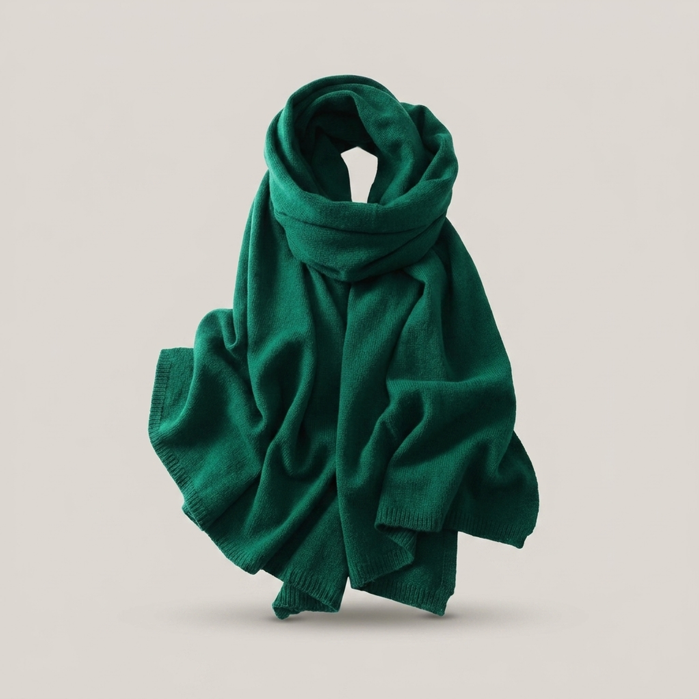 PLUXSTYLE::numise::everyday-lightweight-scarf::pack-green