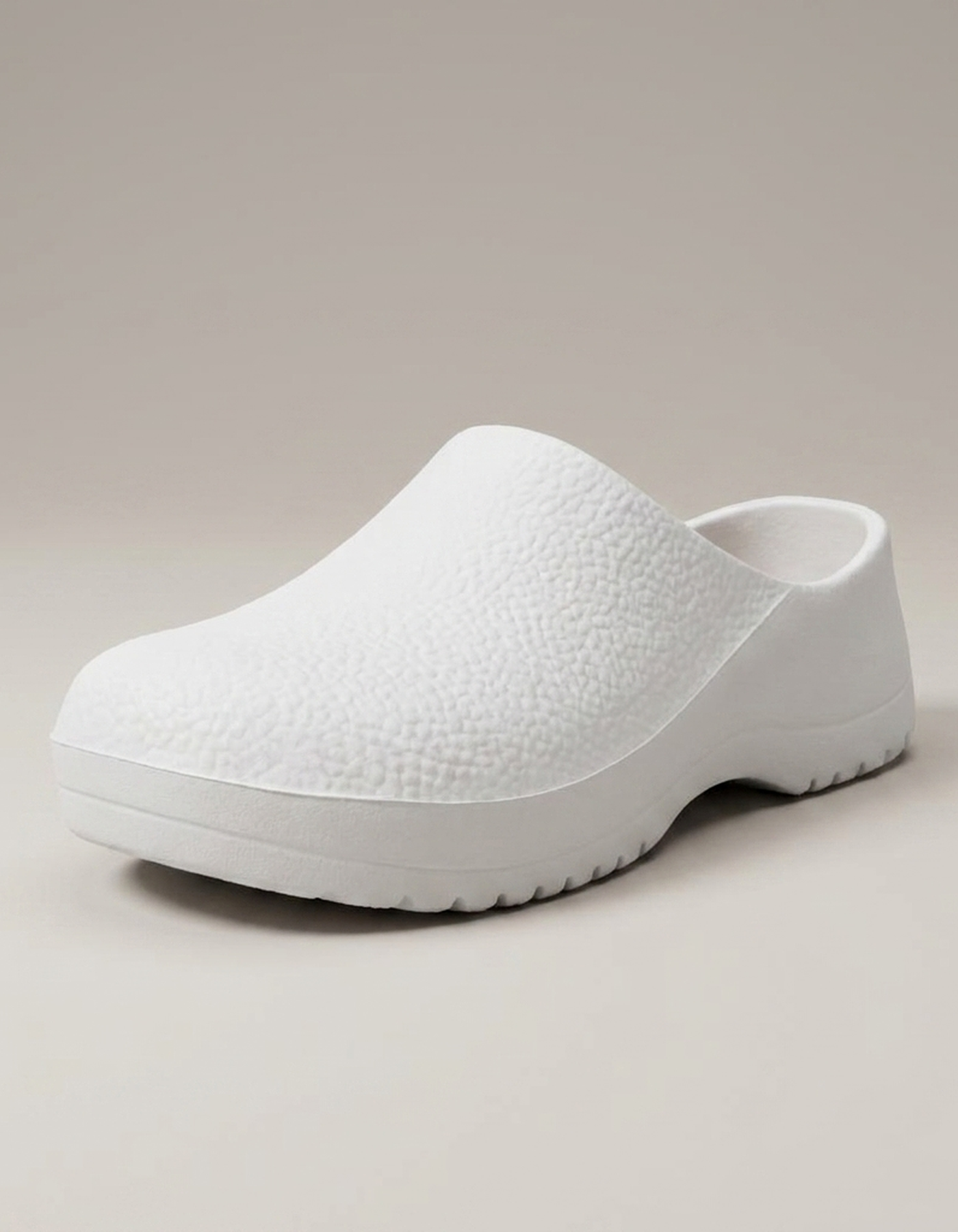 PLUXSTYLE::numise::mens-easy-care-work-clogs::closeup-hero