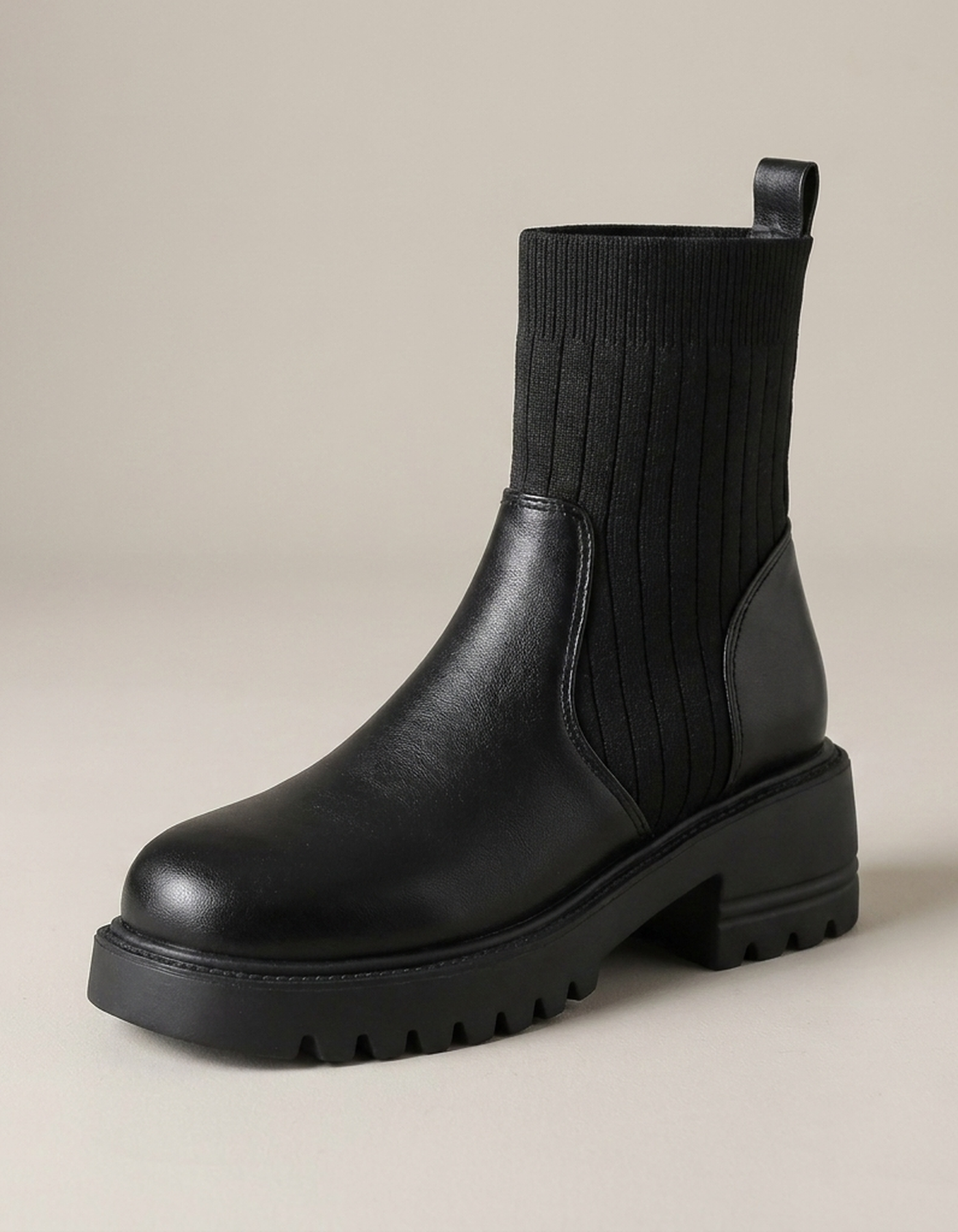 PLUXSTYLE::numise::addison-comfort-platform-boots::closeup-hero