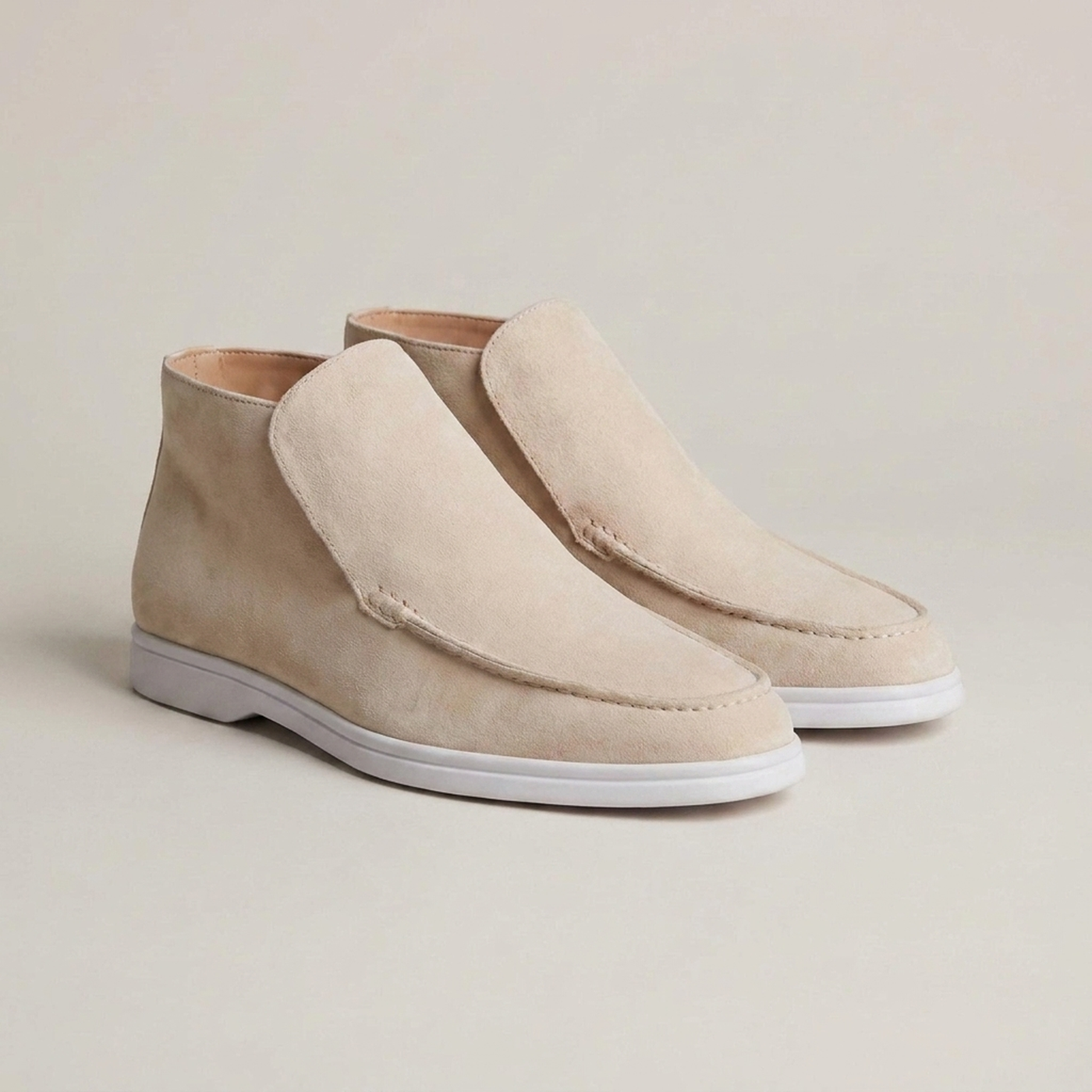 PLUXSTYLE::numise::beige-high-top-city-loafers::closeup-detail