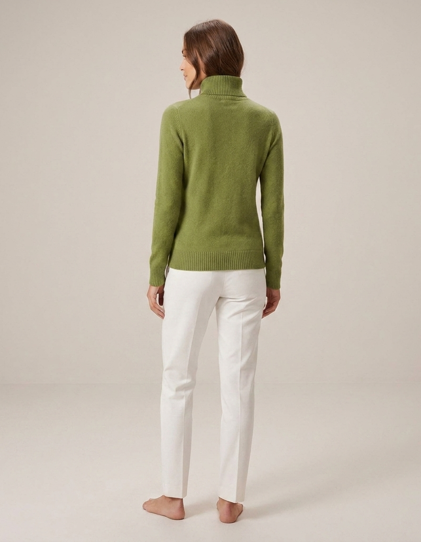 PLUXSTYLE::numise::aurora-slim-fit-turtleneck-sweater::back